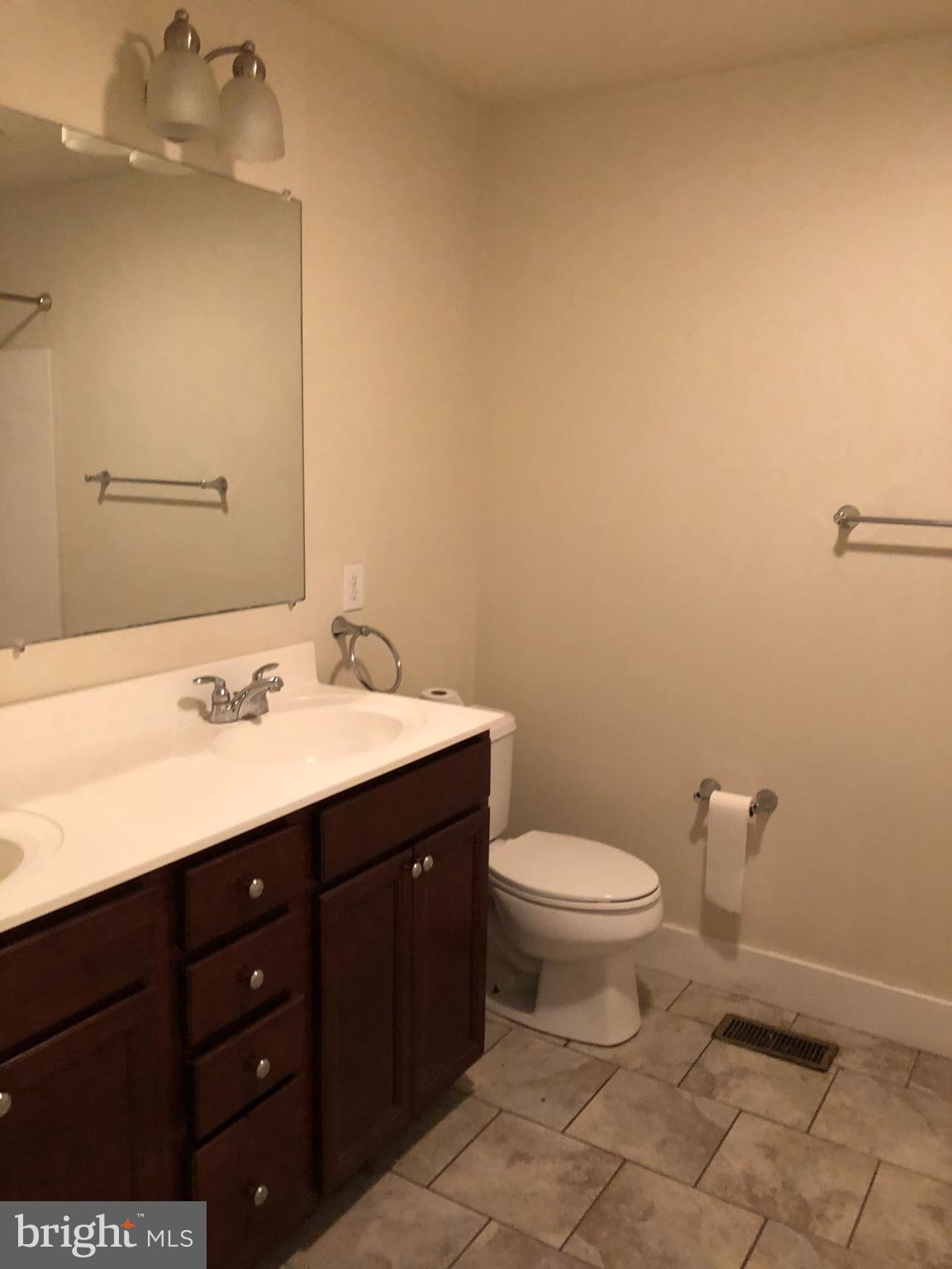 PHILADELPHIA (WEST) - Residential