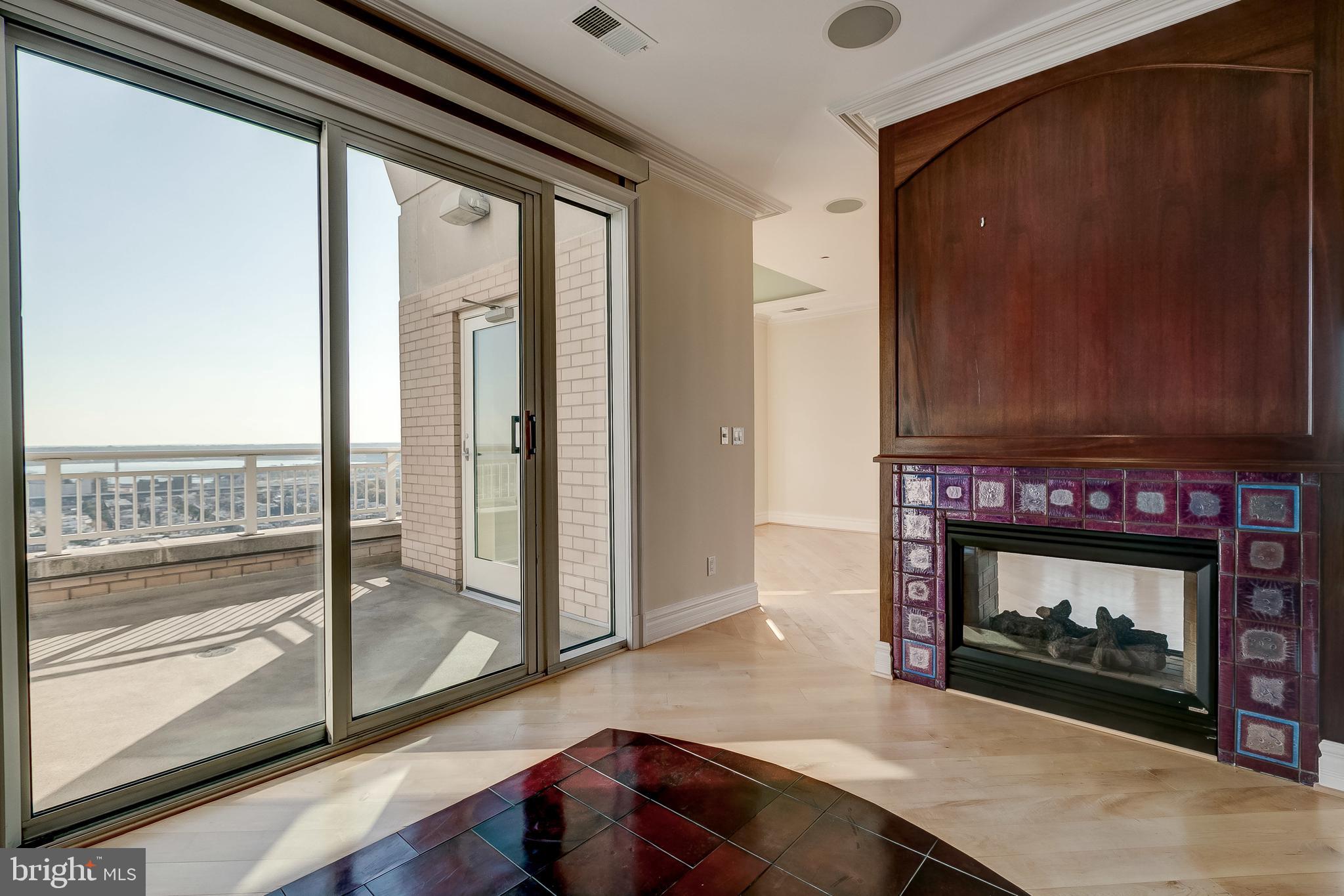 HARBORVIEW - Residential