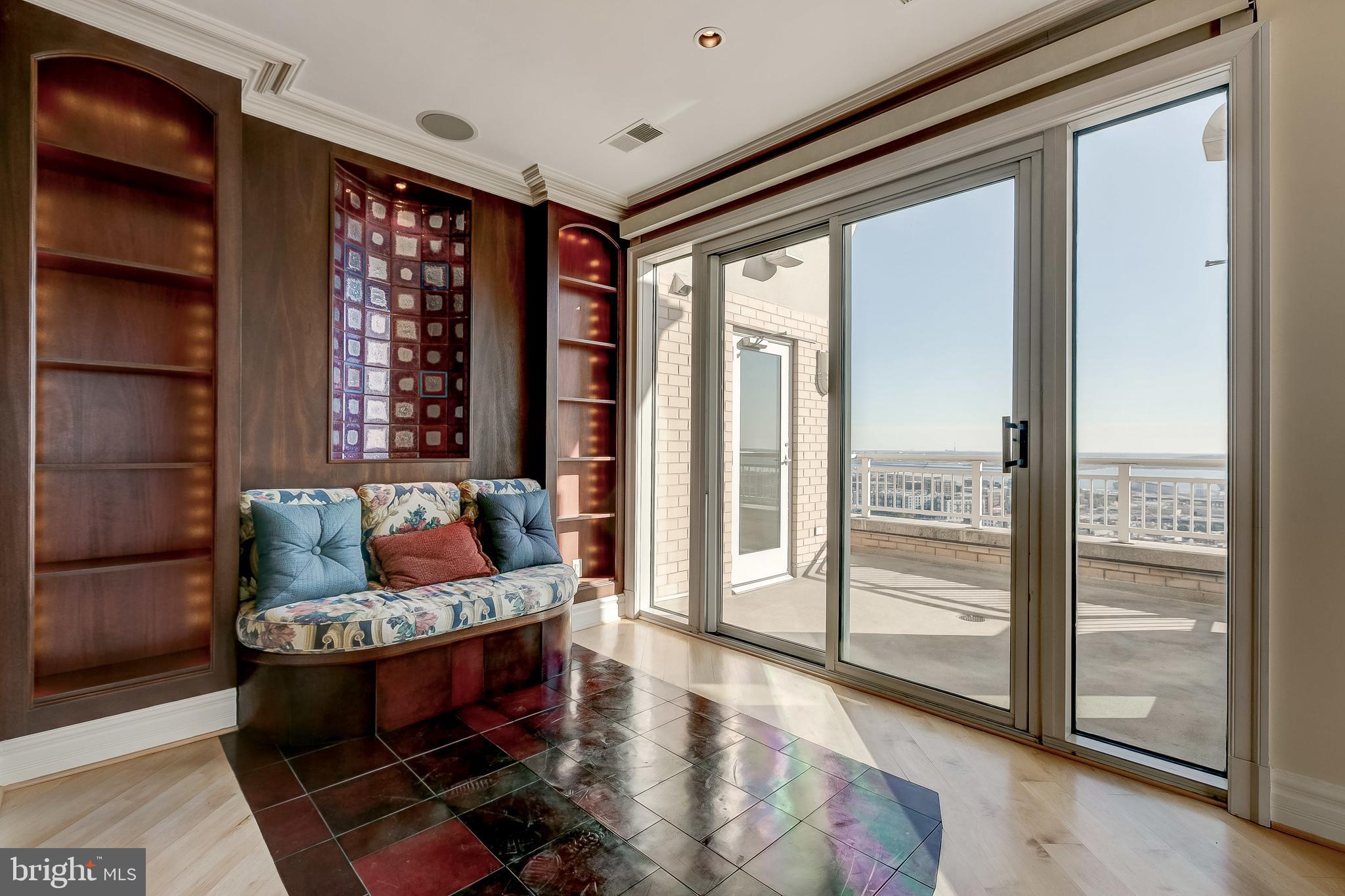 HARBORVIEW - Residential