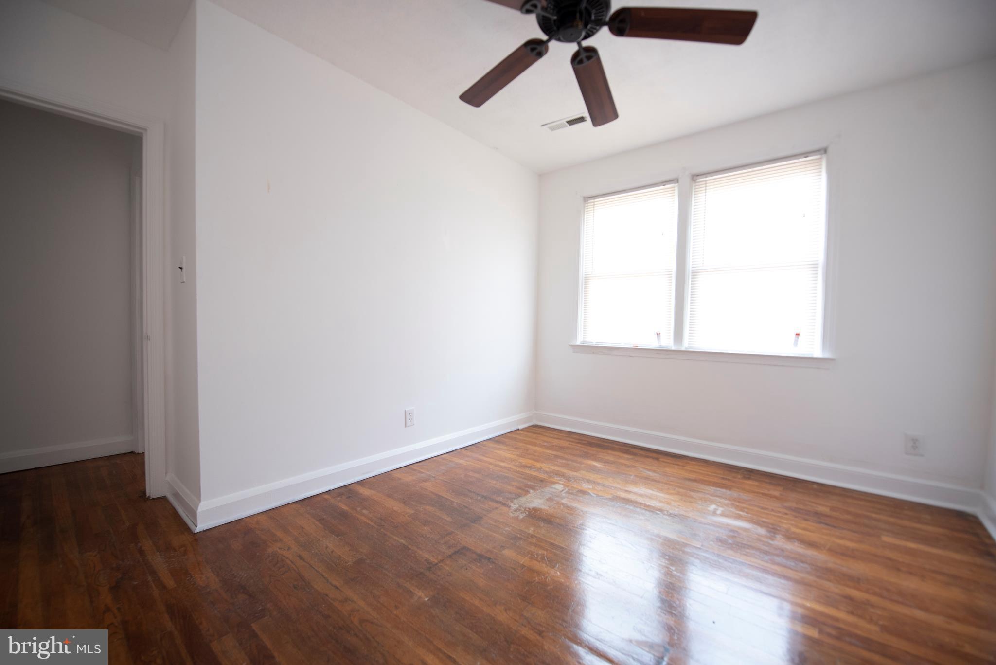 HILLENDALE PARK - Residential