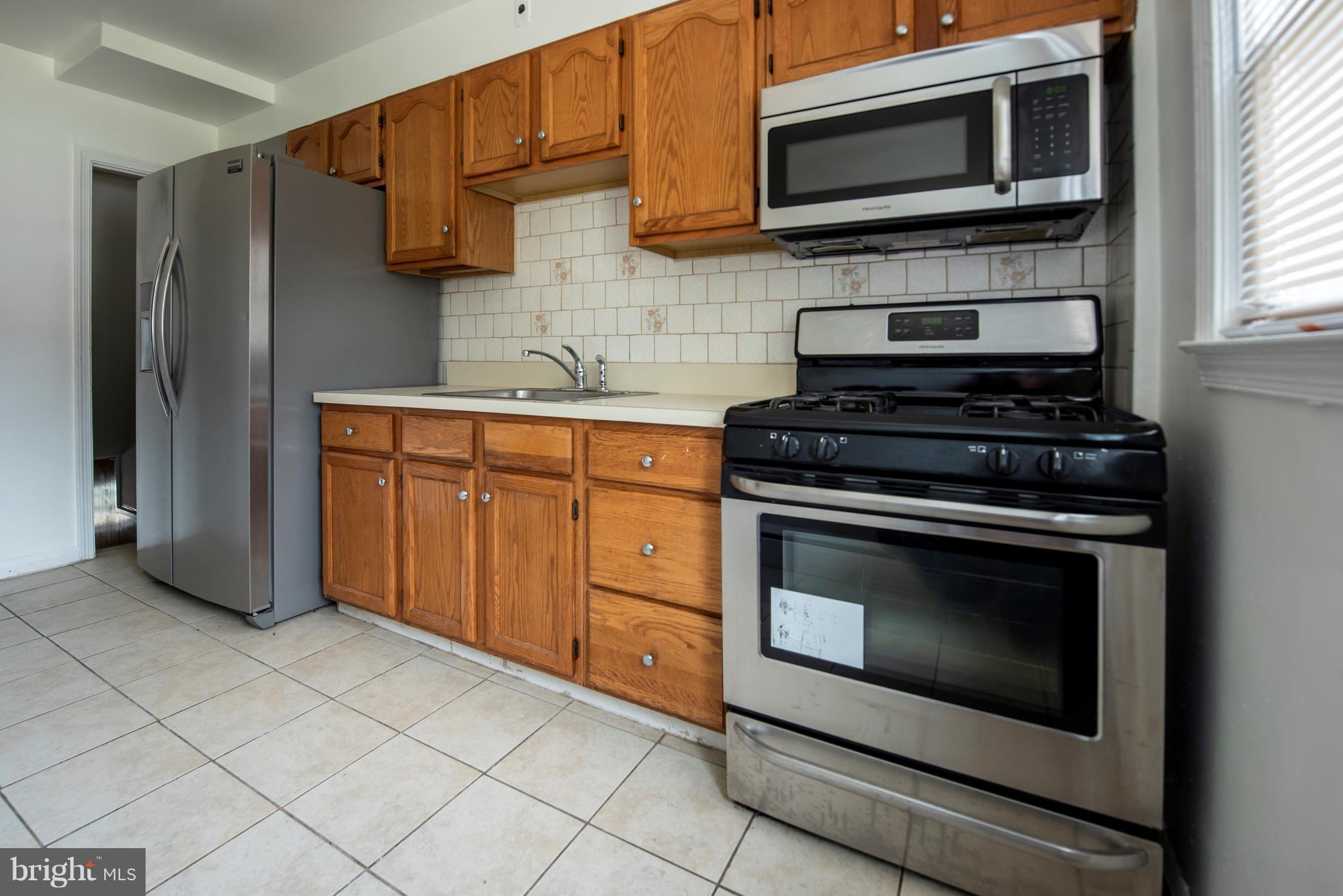 HILLENDALE PARK - Residential