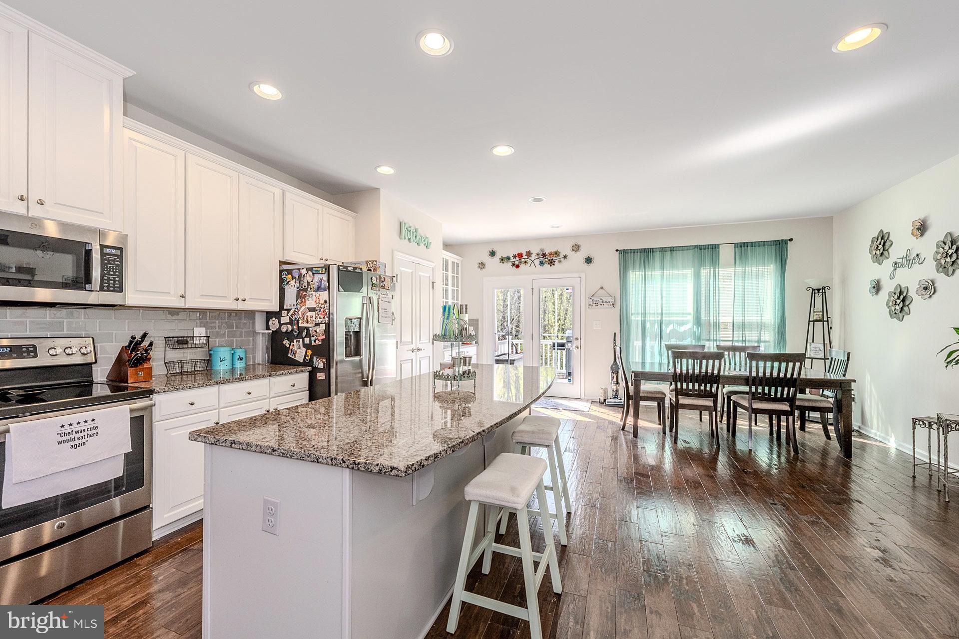 BRADLEY SQUARE - Residential