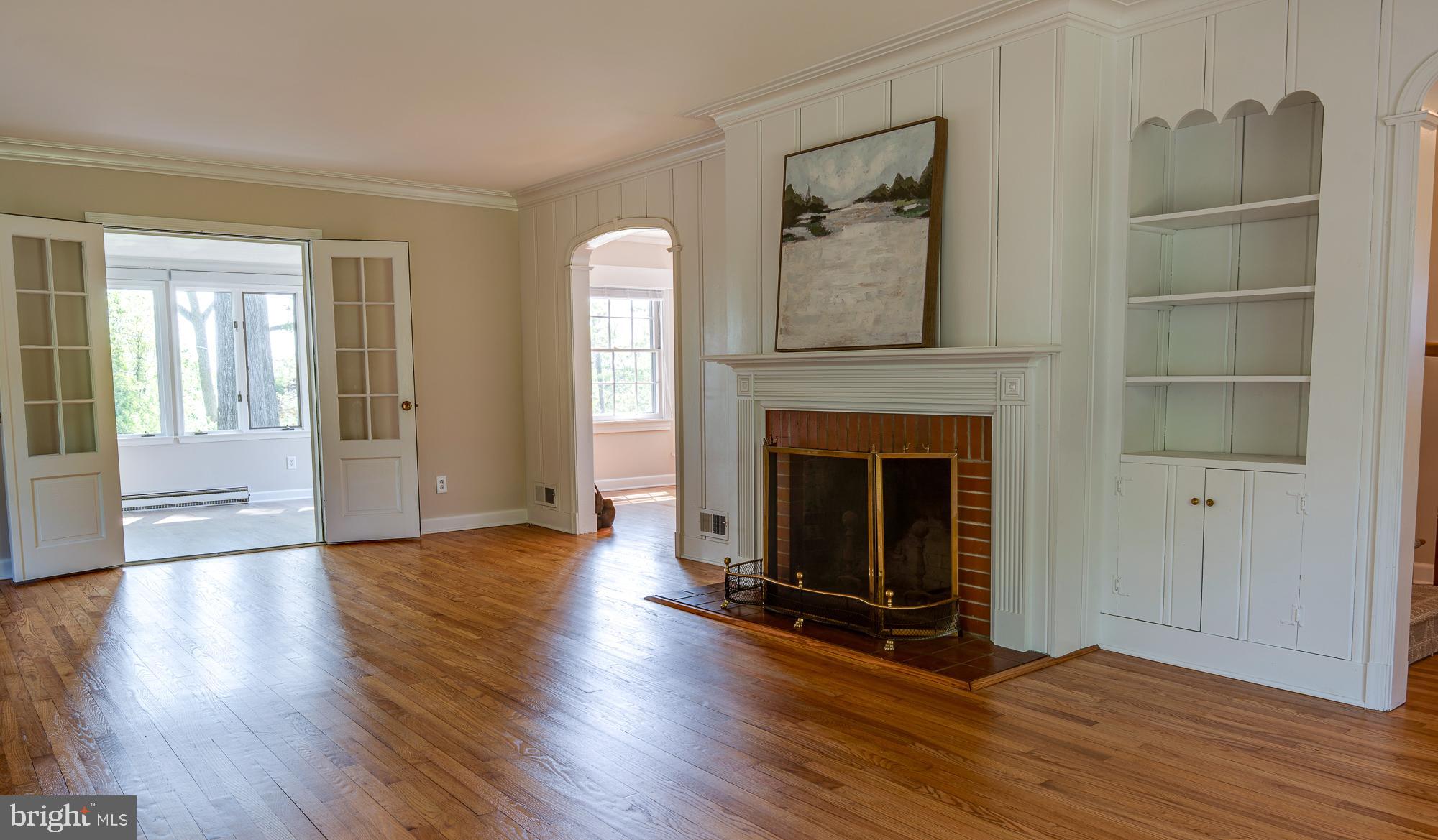 ROUND BAY - Residential Lease