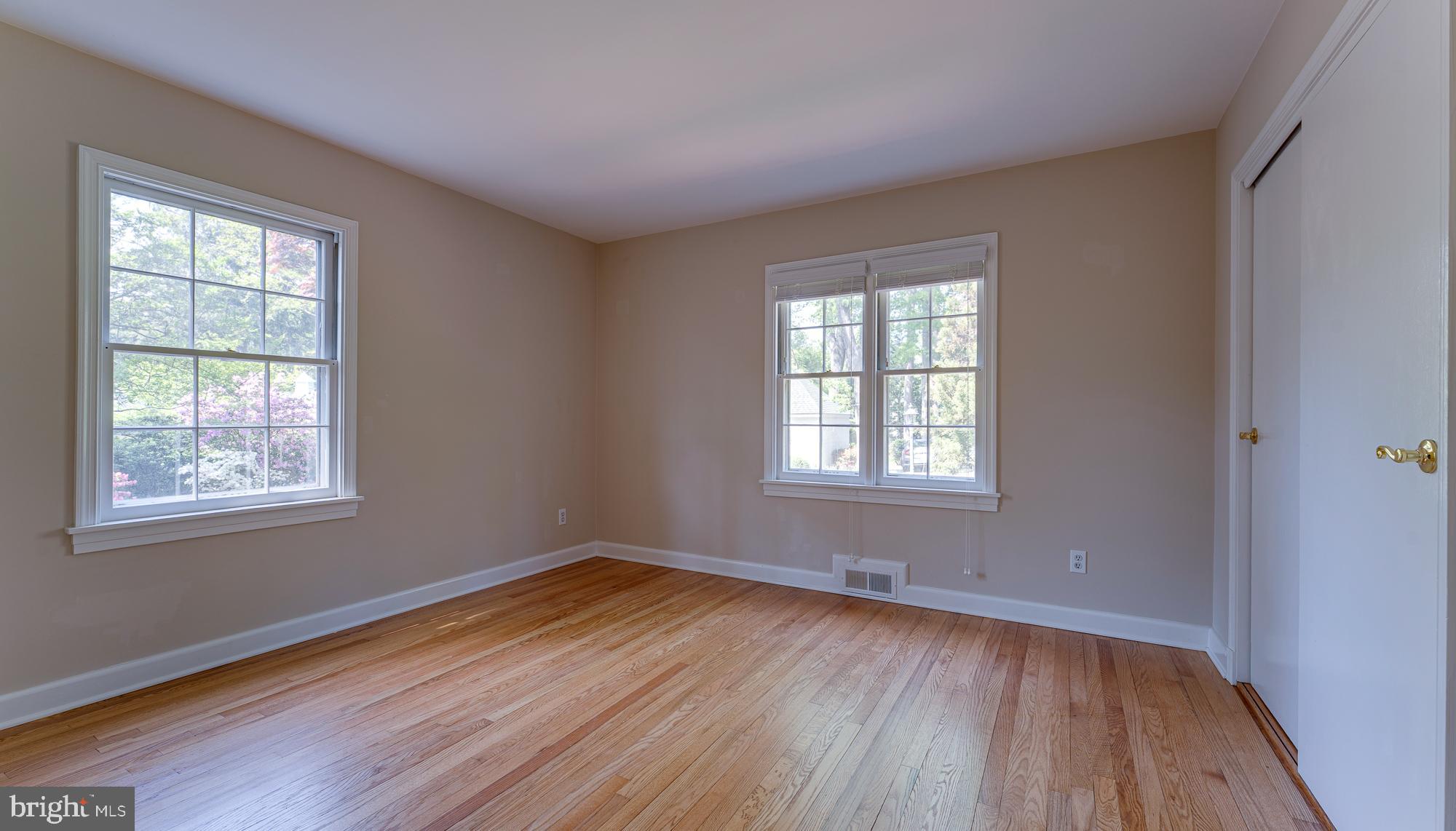 ROUND BAY - Residential Lease