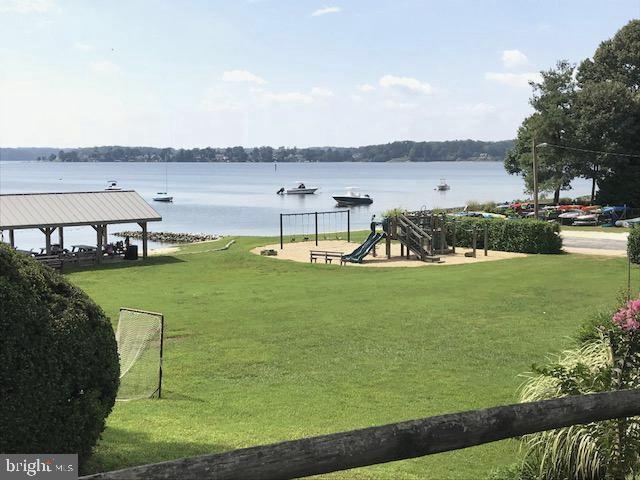 ROUND BAY - Residential Lease