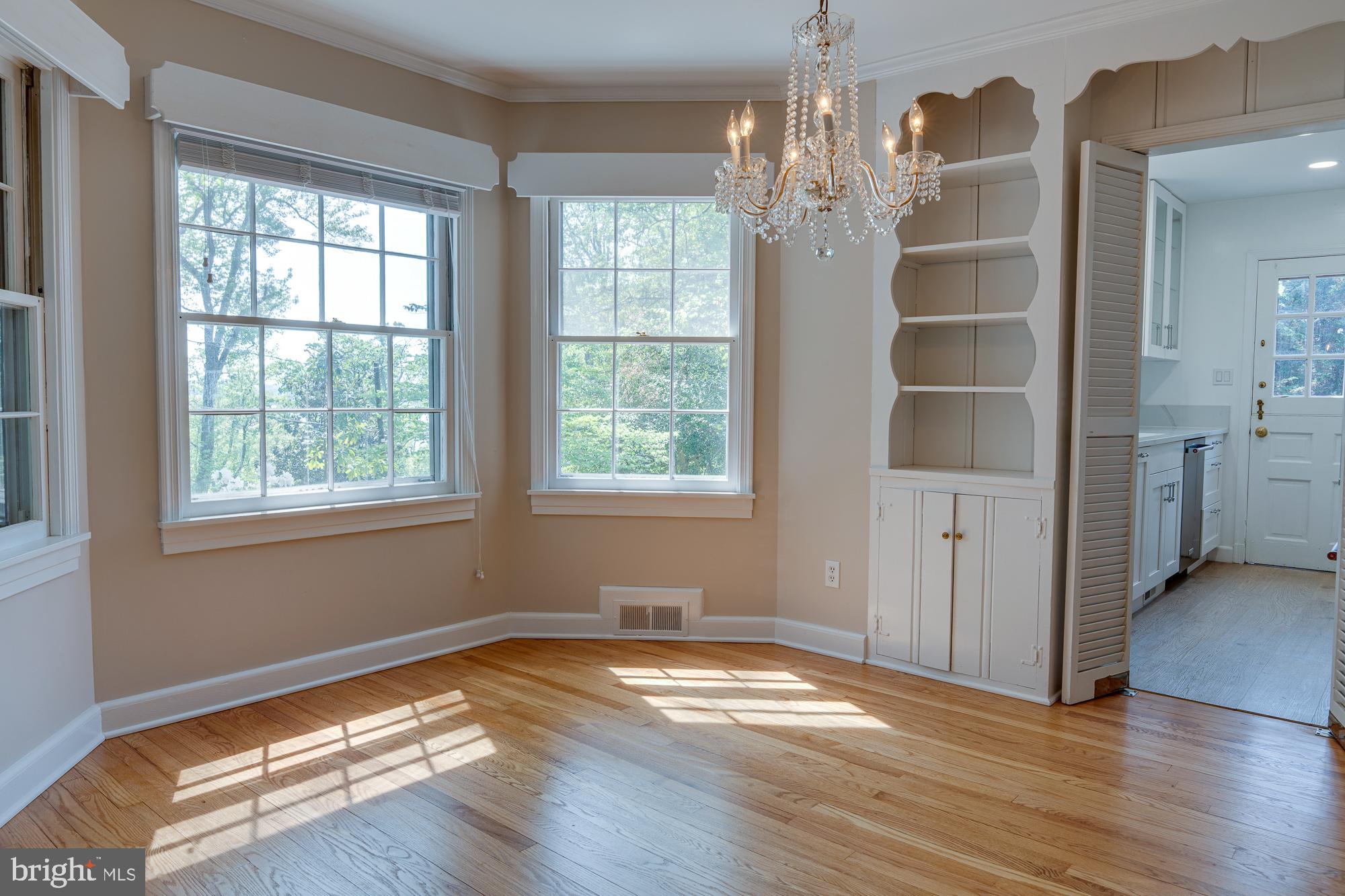 ROUND BAY - Residential Lease