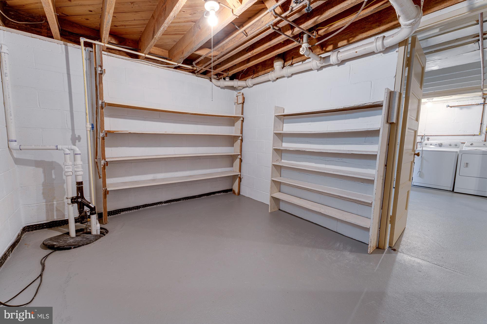 ROUND BAY - Residential Lease