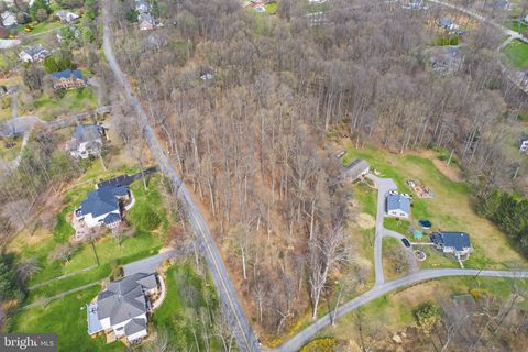 2201 KNOX AVENUE REISTERSTOWN MD 21136