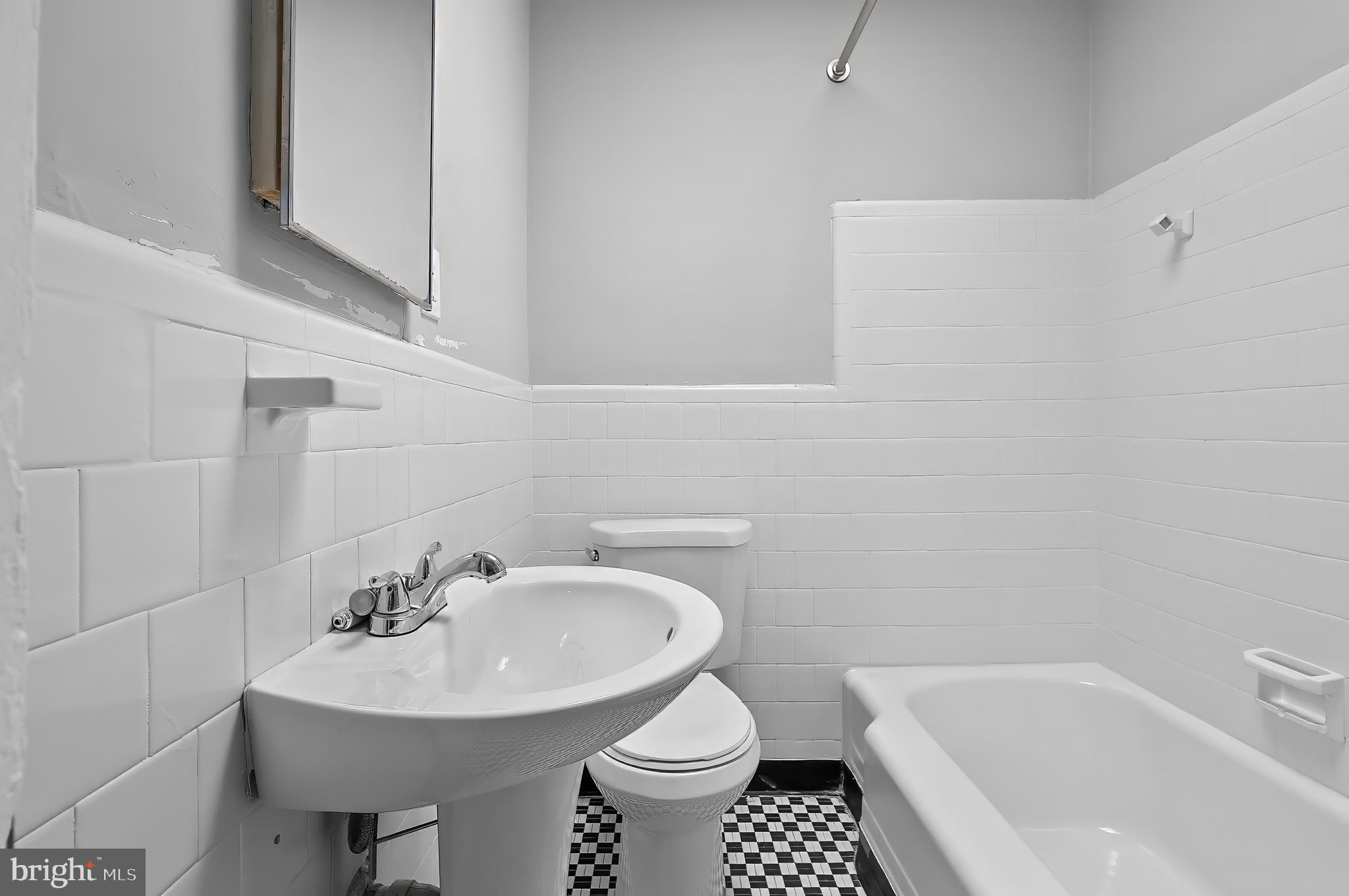 EDMONDSON VIILLAGE - Residential Lease