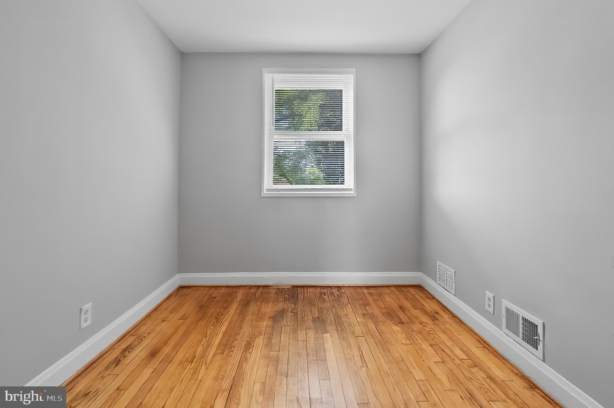 EDMONDSON VIILLAGE - Residential Lease
