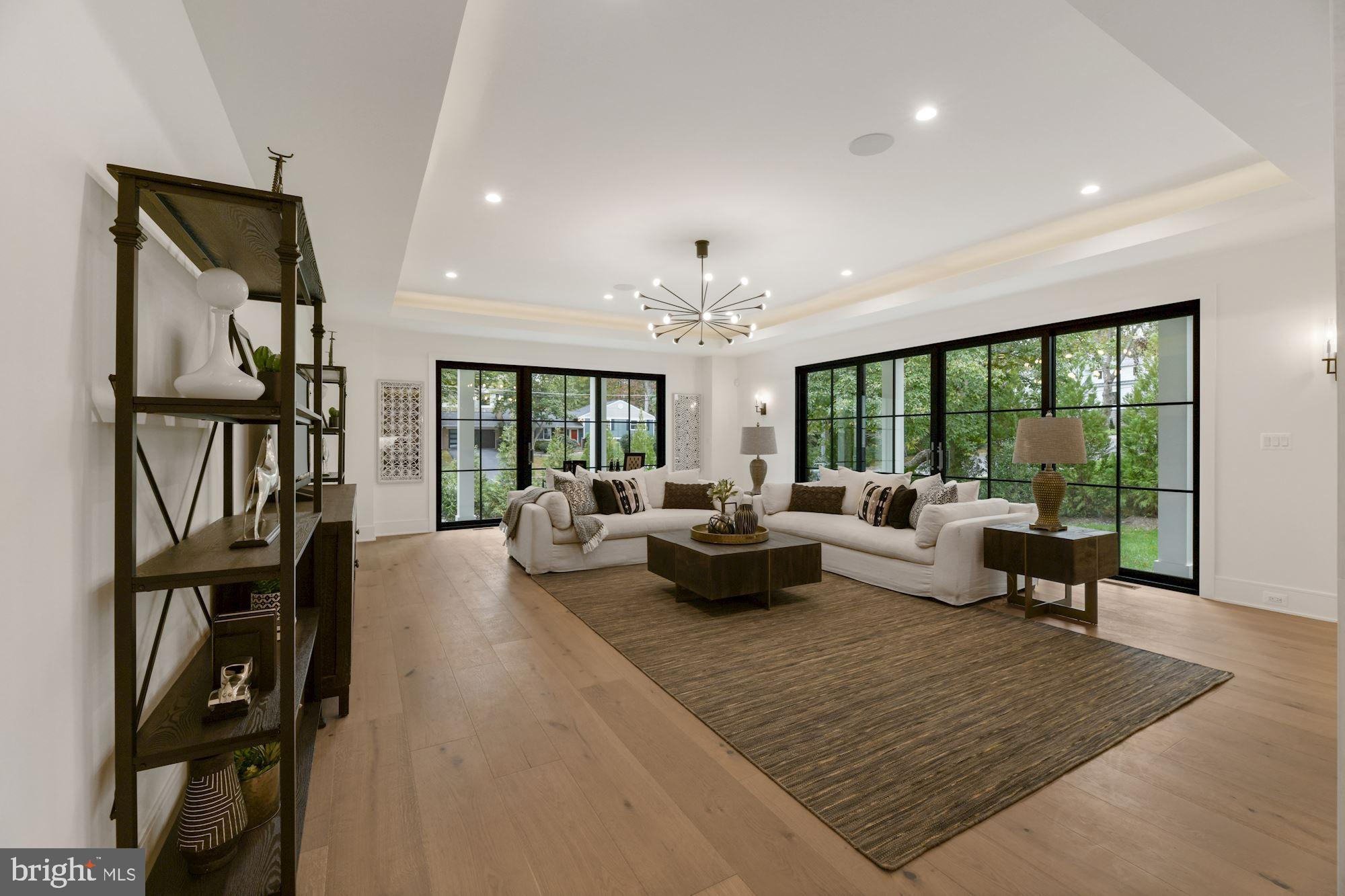 CHESTERBROOK WOODS - Residential