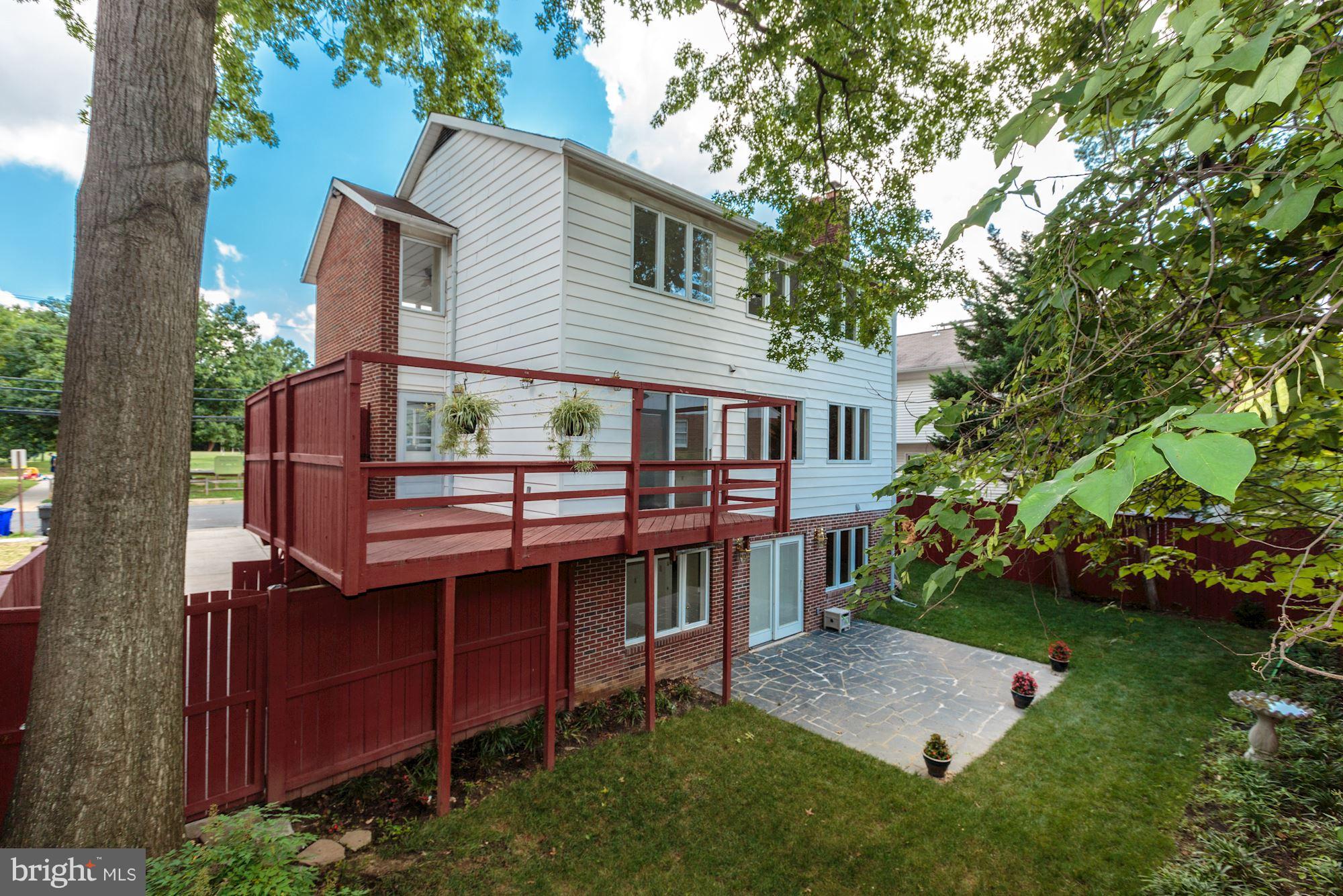 CLARENDON - Residential