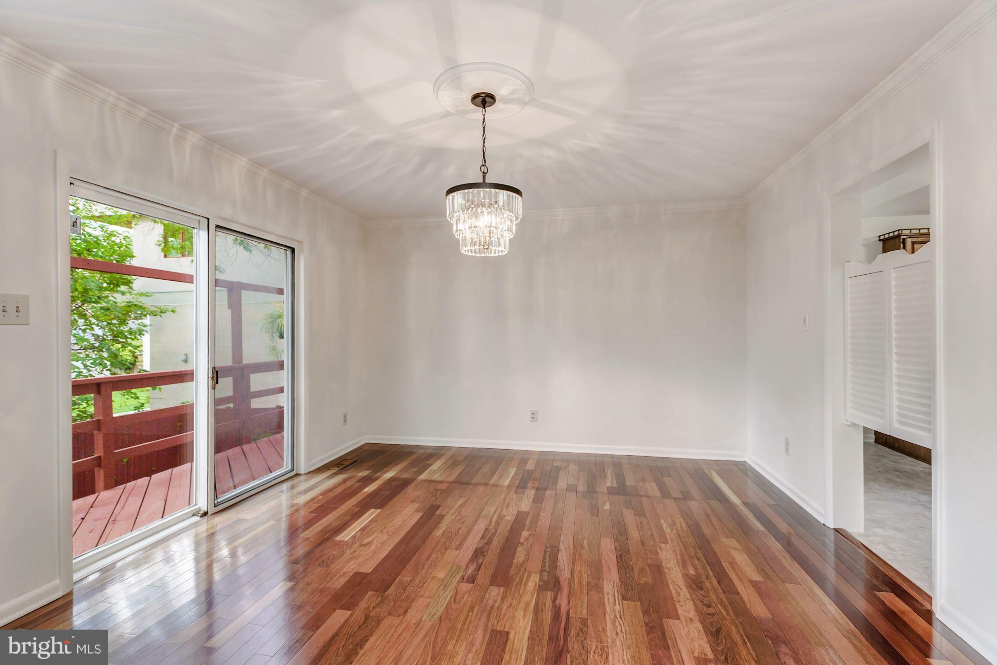 CLARENDON - Residential