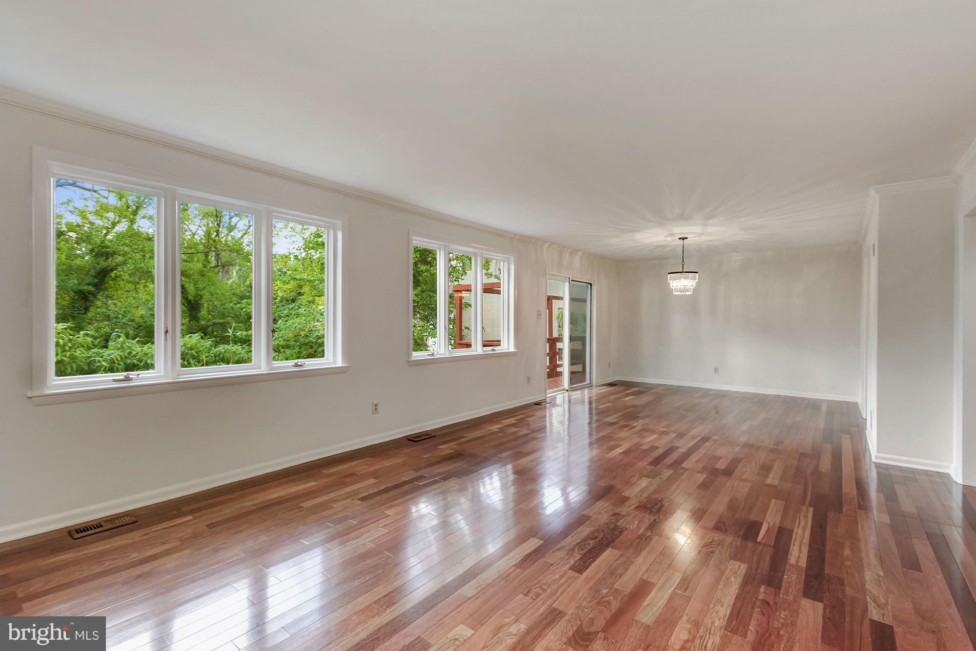 CLARENDON - Residential