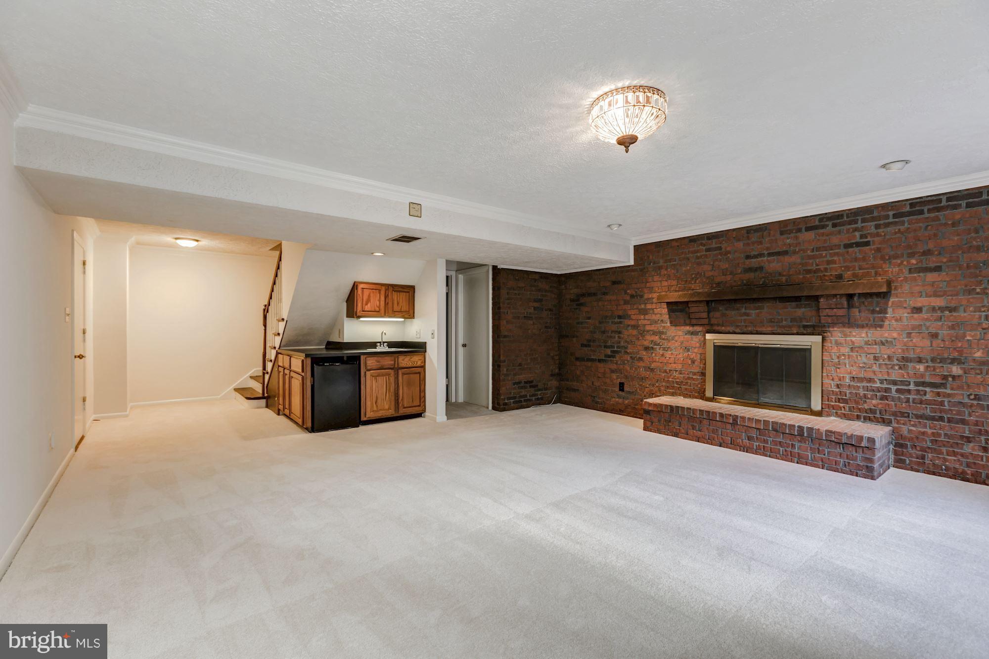 CLARENDON - Residential