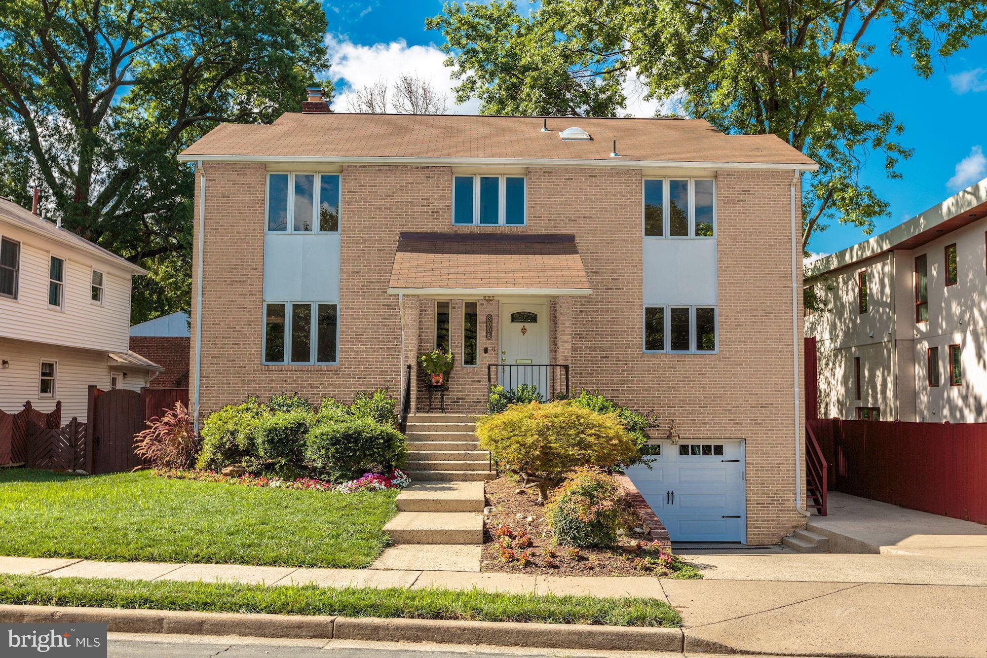 CLARENDON - Residential