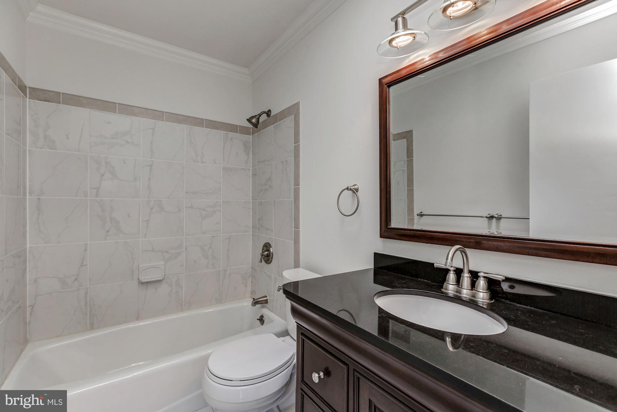 CLARENDON - Residential