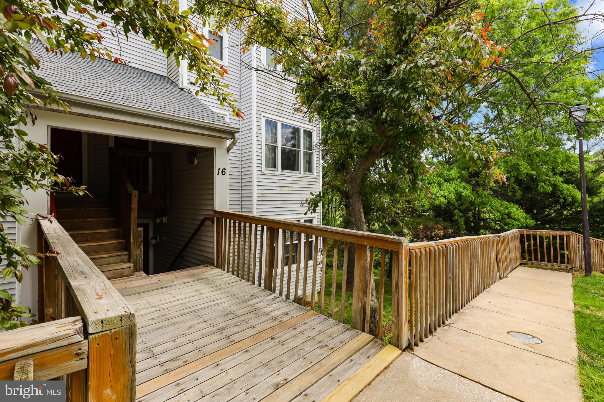 RIVERCHASE - Residential Lease