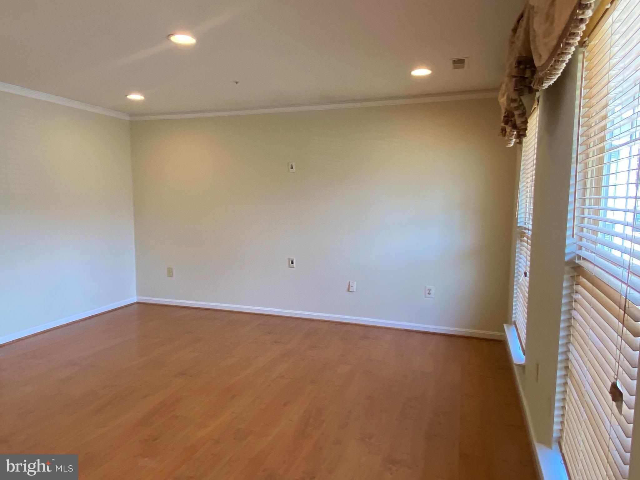 MEADOWS AT WHITE OAK - Residential