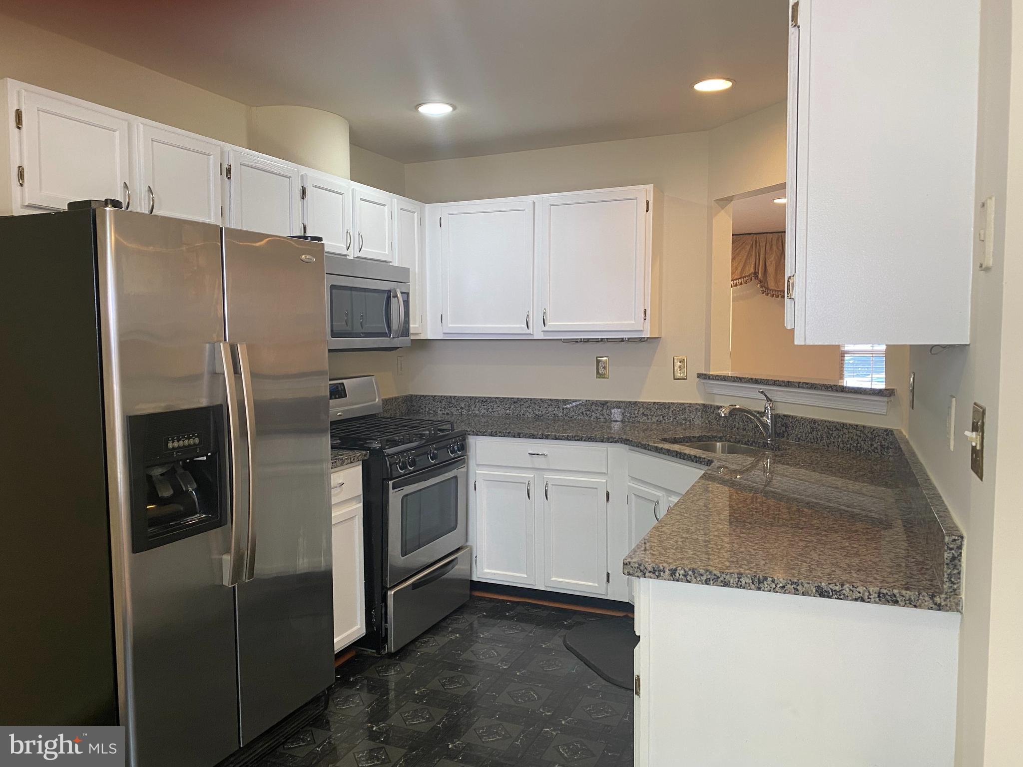 MEADOWS AT WHITE OAK - Residential