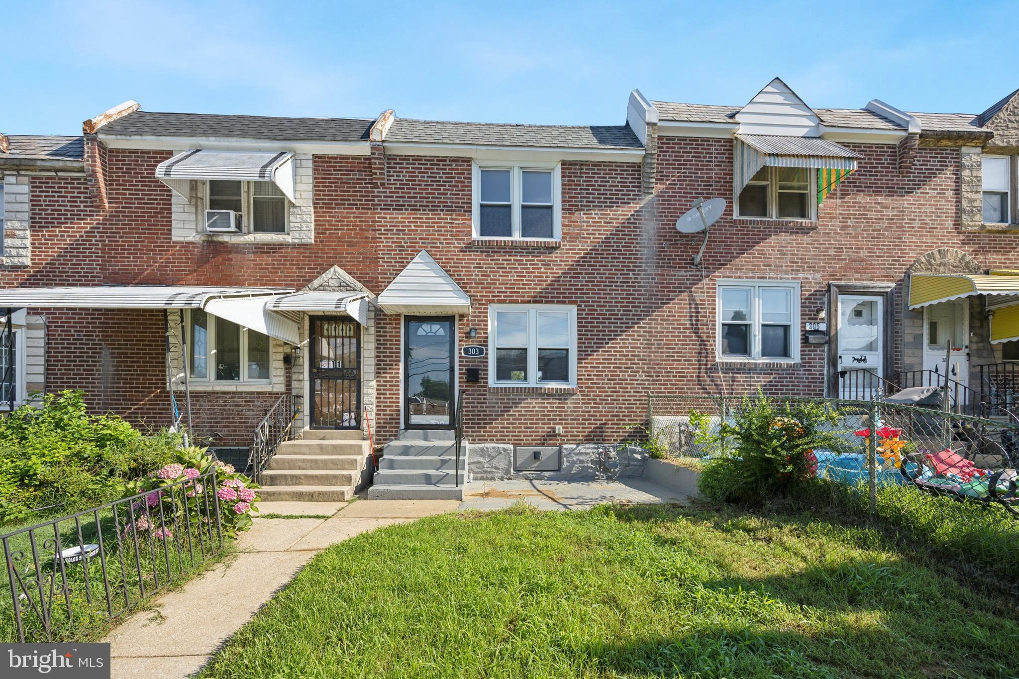 Welcome to 303 Golf Rd, Darby, PA 19023!
This charming and well-maintained 4-bed/2 bath with Central Air. This home offers the perfect combination of comfort, convenience, and value. Step inside to find a bright and inviting living space with beautiful natural light, hardwood flooring, and an open layout perfect for entertaining or everyday living.
Enjoy a spacious kitchen with ample cabinetry and counter space, ideal for meal prep and hosting. Upstairs, you’ll find three generously sized bedrooms and a full bathroom designed for comfort.
The full basement provides additional bedroom with en suite bathroom with shower, storage or other potential finishing options. The property also features a private backyard — perfect for relaxing, gardening, or summer gatherings.
Located on a quiet street in a friendly neighborhood, yet just minutes from local schools, parks, public transportation, and major routes for easy commuting.
Whether you're a first-time buyer or looking to invest, this is an opportunity you don’t want to miss!
📍 Schedule your showing today and discover all that 303 Golf Rd has to offer!