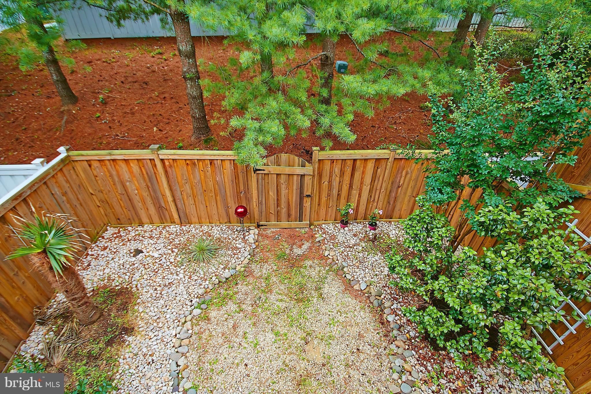 BIRCH POND - Residential