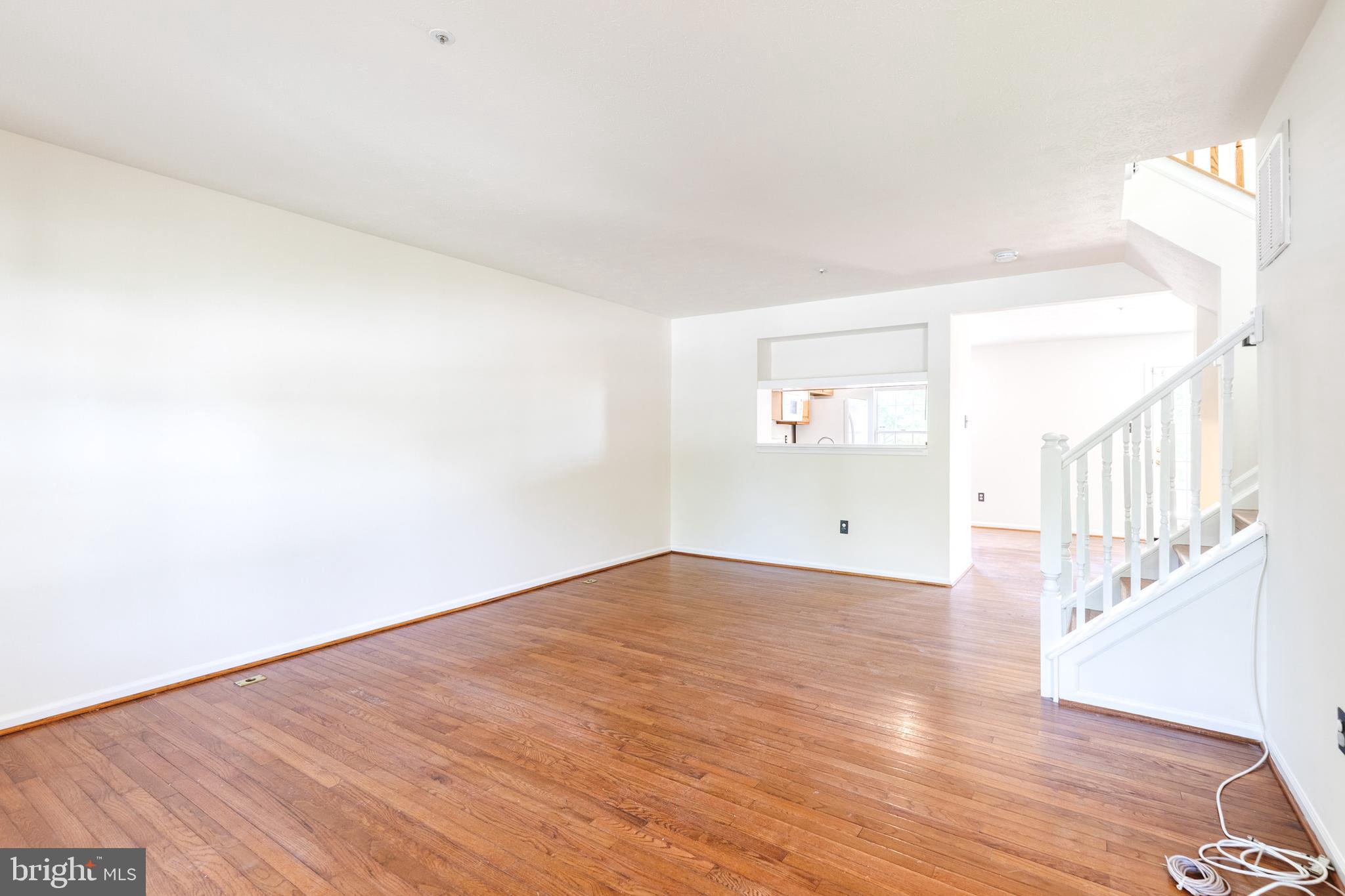 6 SANDVIEW COURT