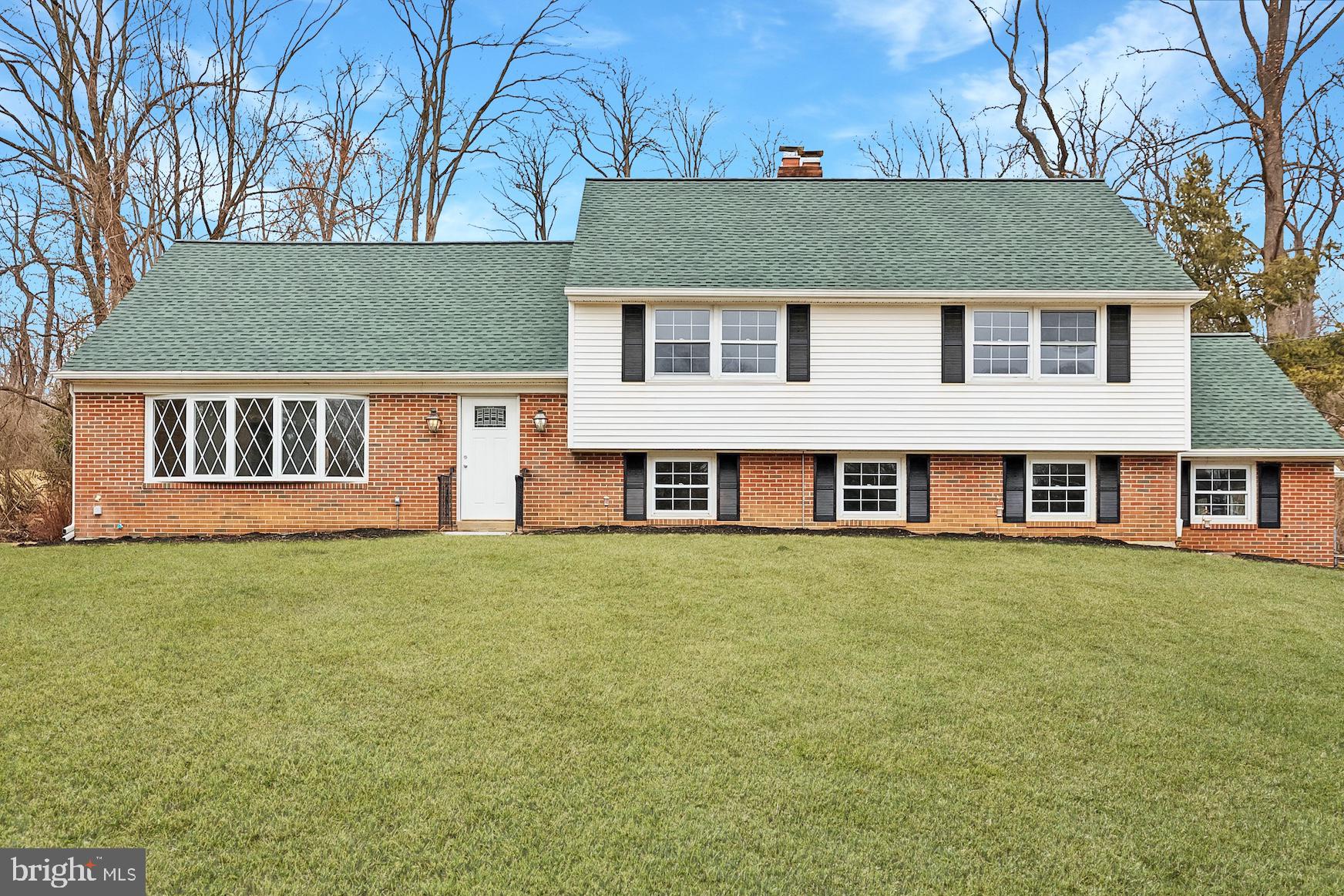 1619 CHRISTINE LANE