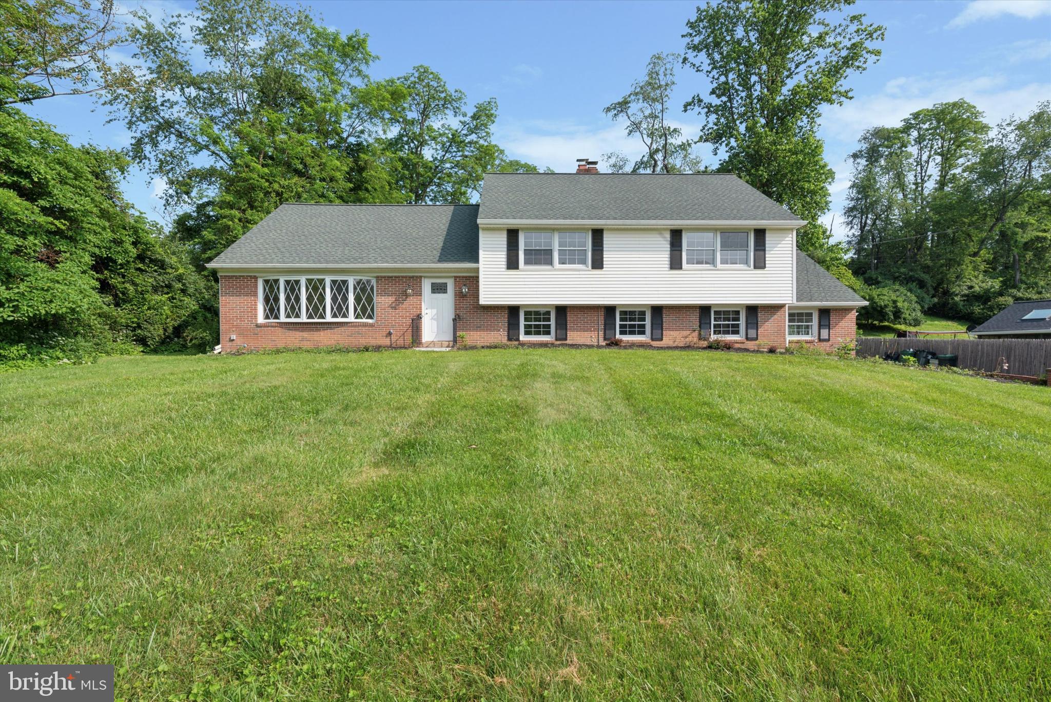 1619 CHRISTINE LANE