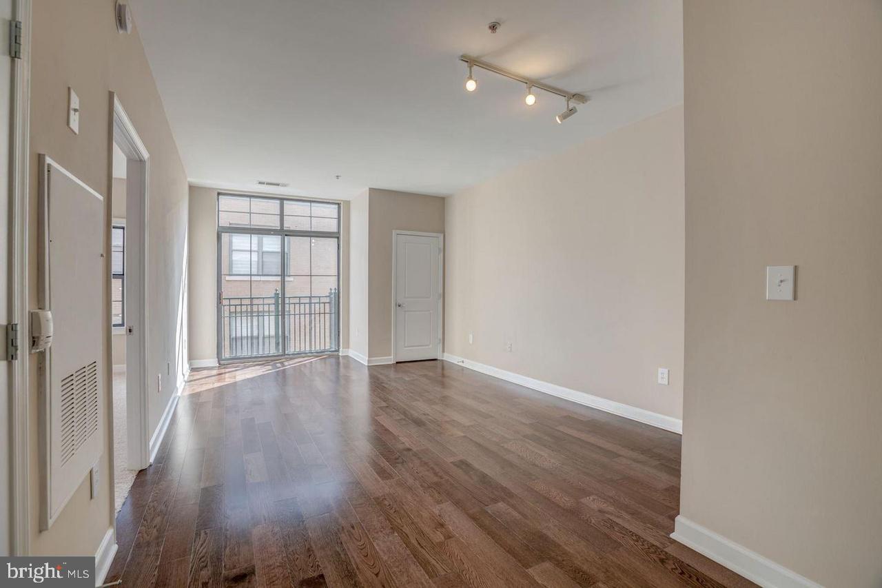 1111 25TH STREET NW 923
