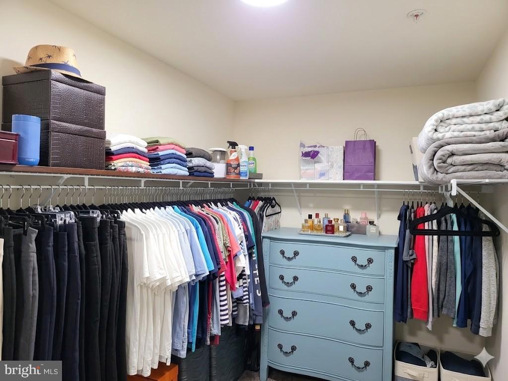 BEN OAKS - Residential