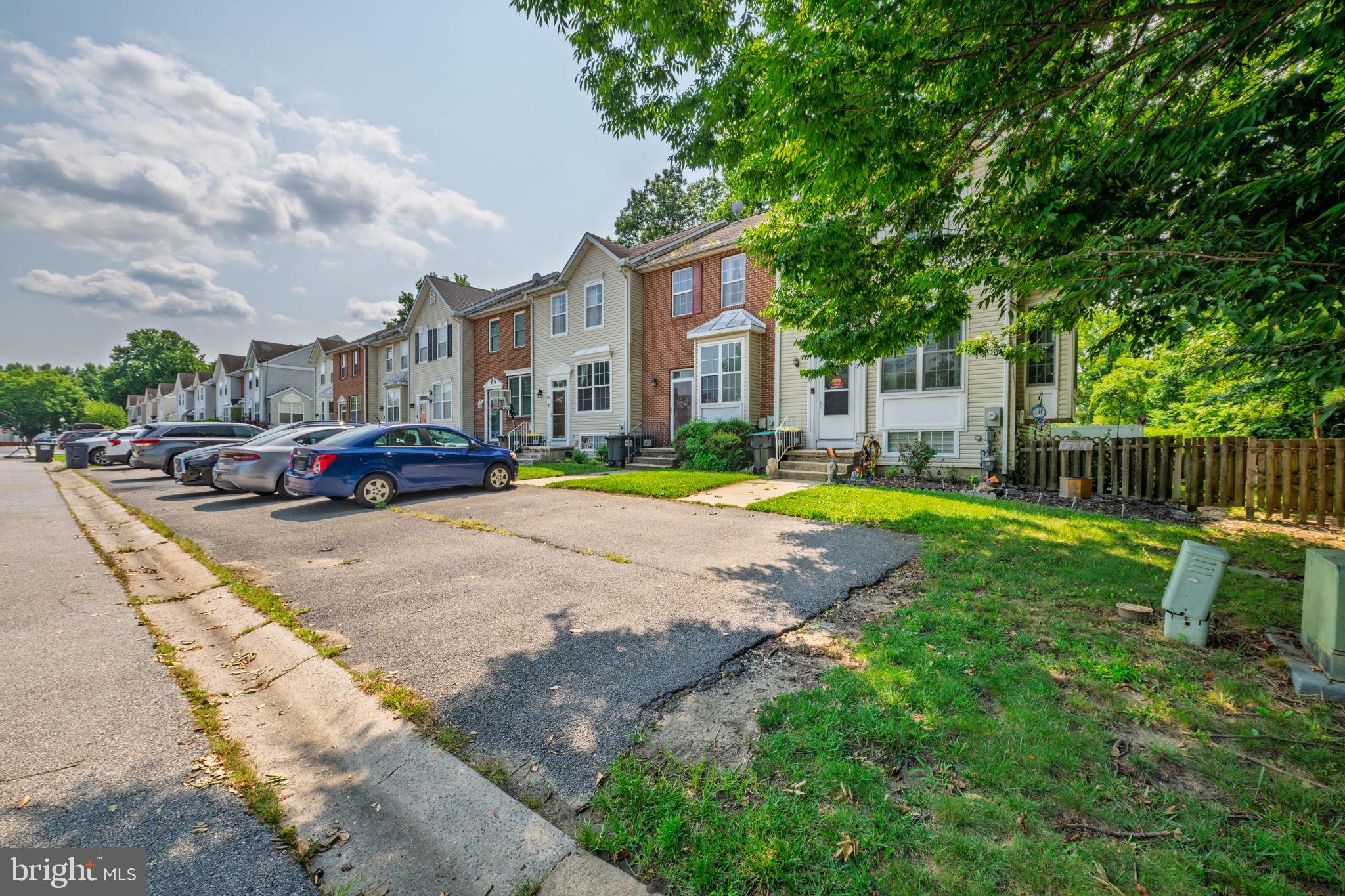 144 GLADSTONE WAY