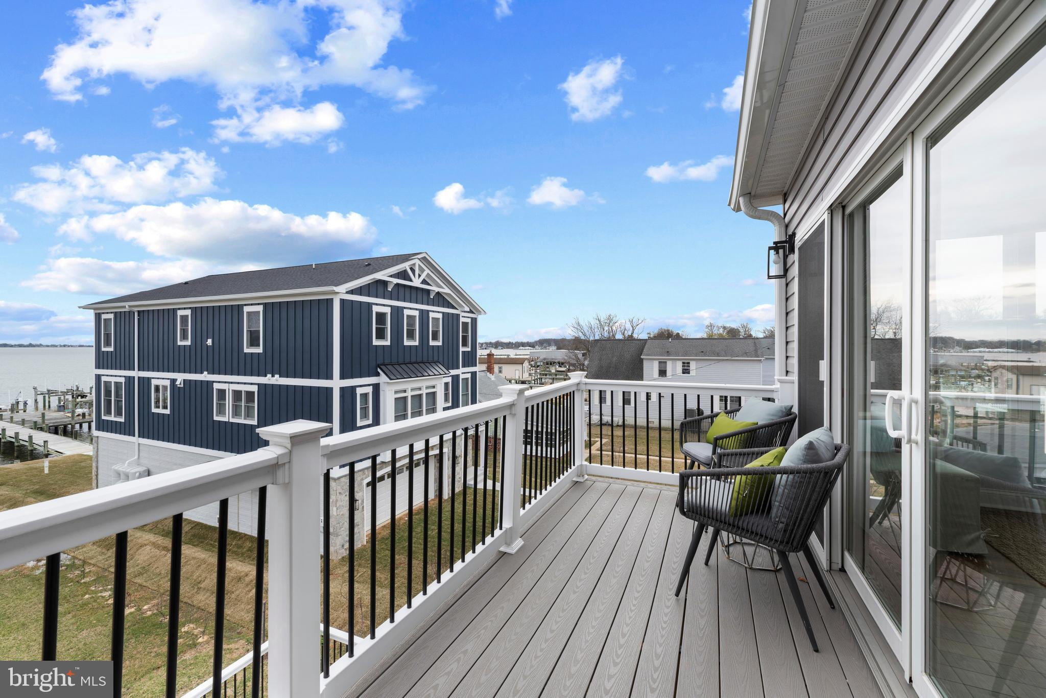 SELBY ON THE BAY - Residential