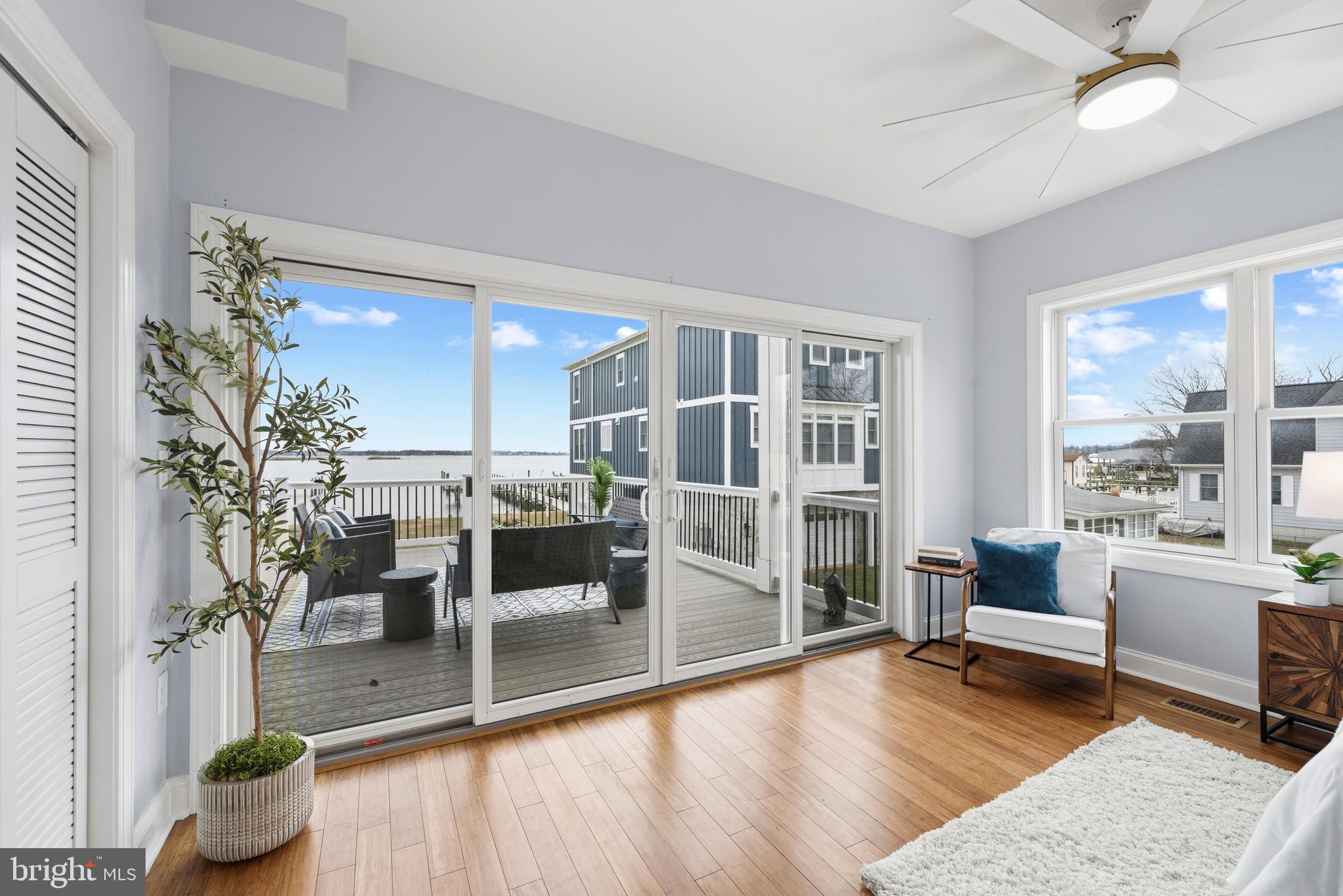 SELBY ON THE BAY - Residential