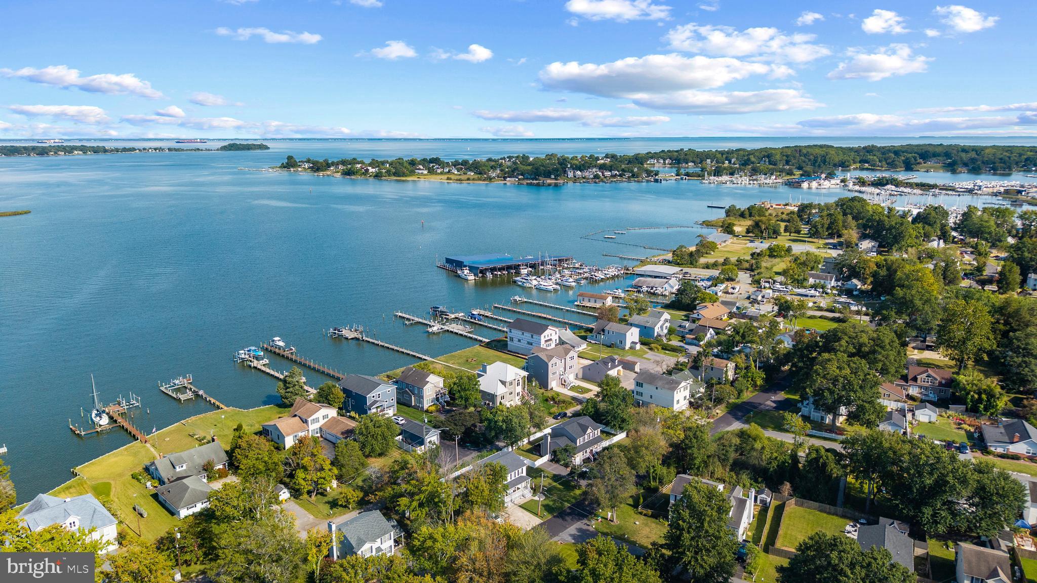 SELBY ON THE BAY - Residential