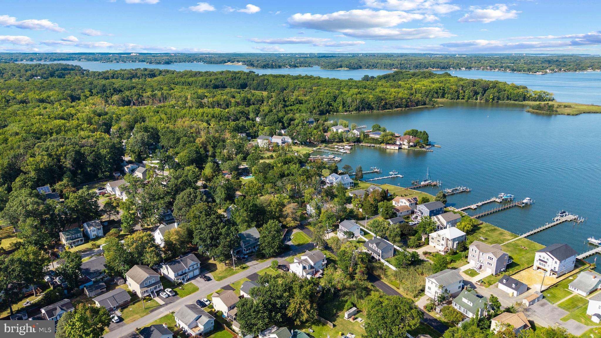 SELBY ON THE BAY - Residential