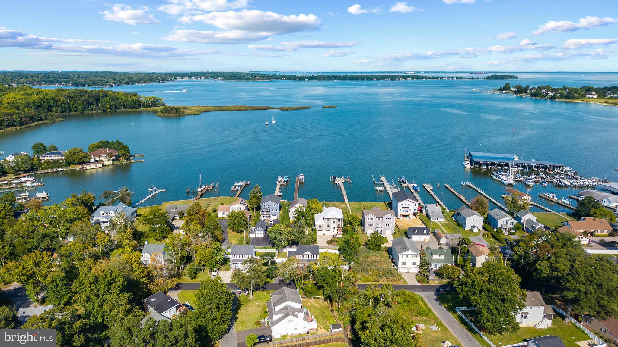 SELBY ON THE BAY - Residential