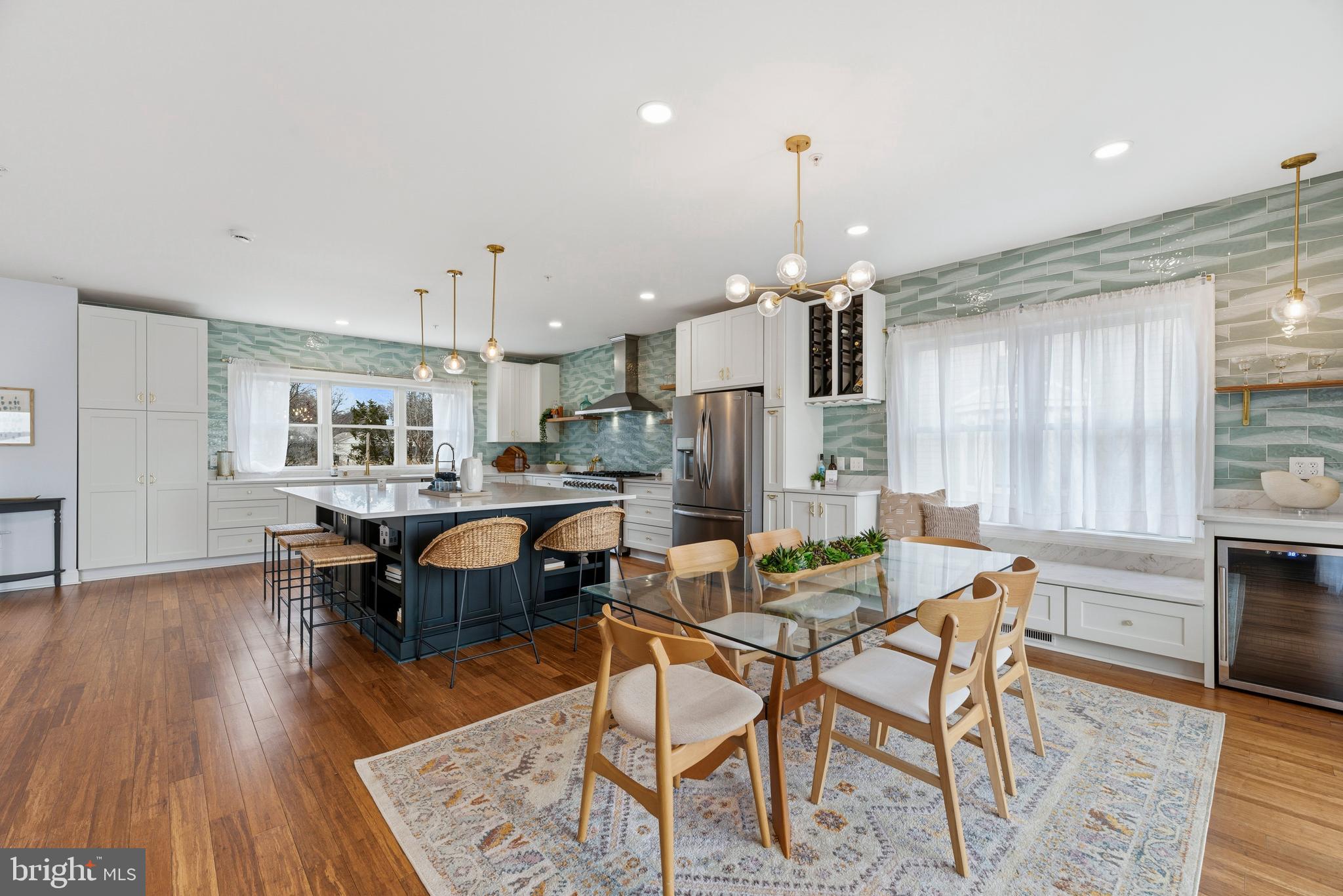 SELBY ON THE BAY - Residential