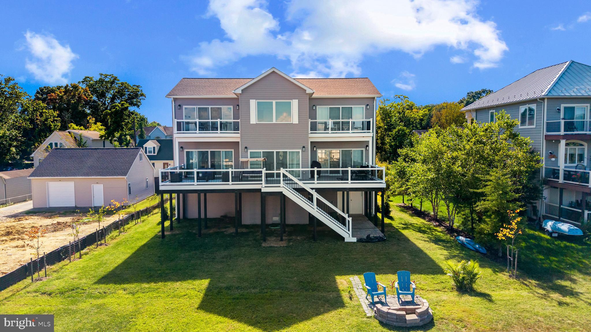 SELBY ON THE BAY - Residential