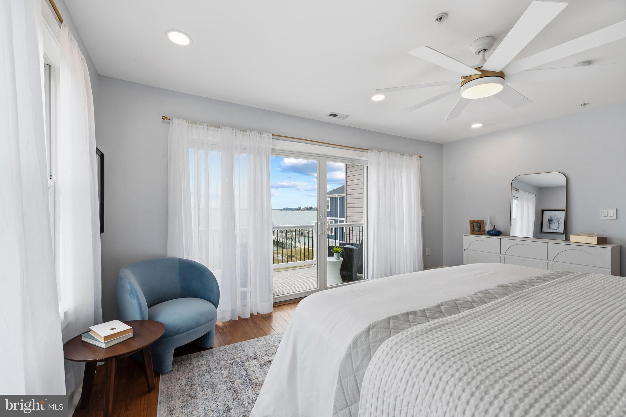 SELBY ON THE BAY - Residential