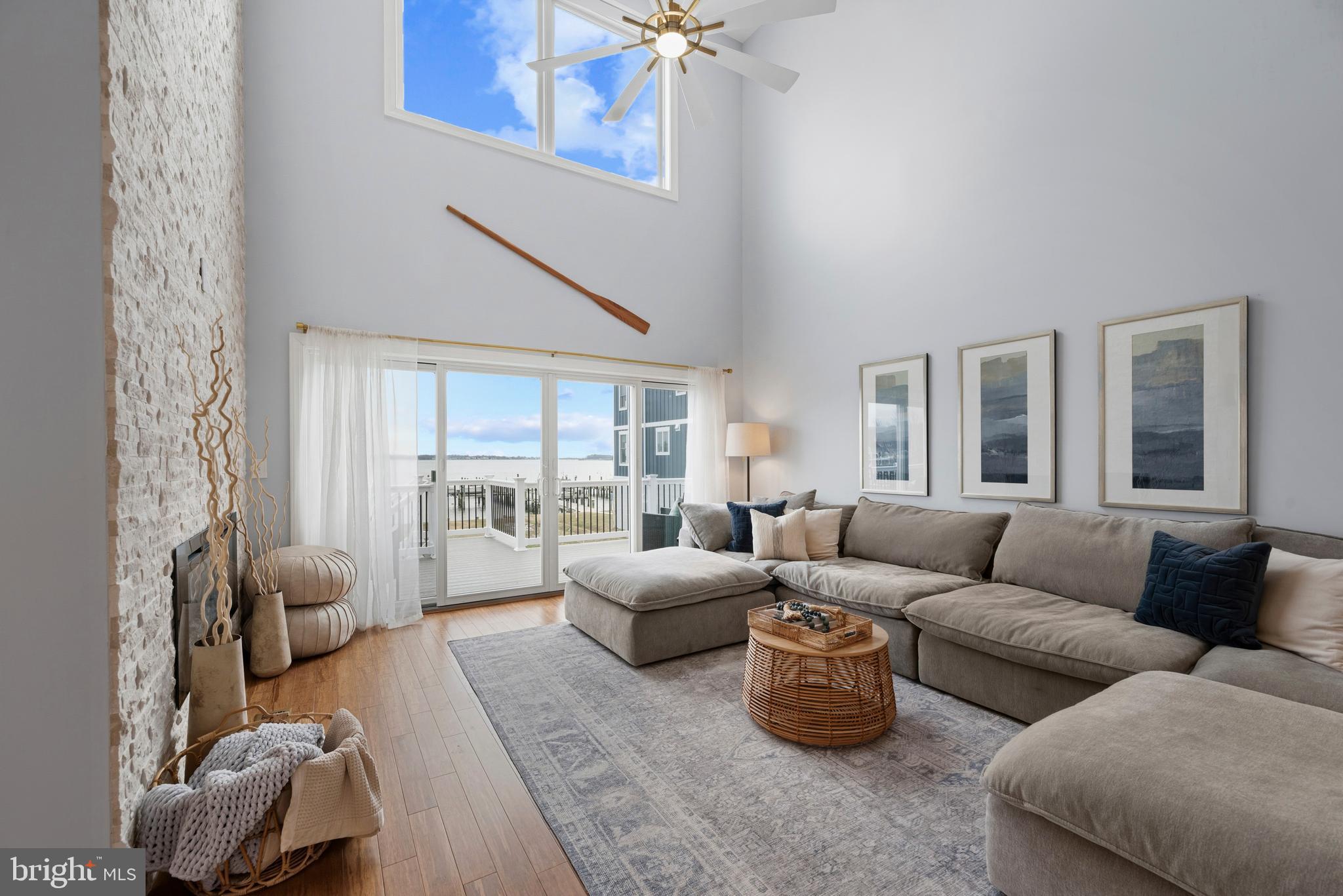 SELBY ON THE BAY - Residential