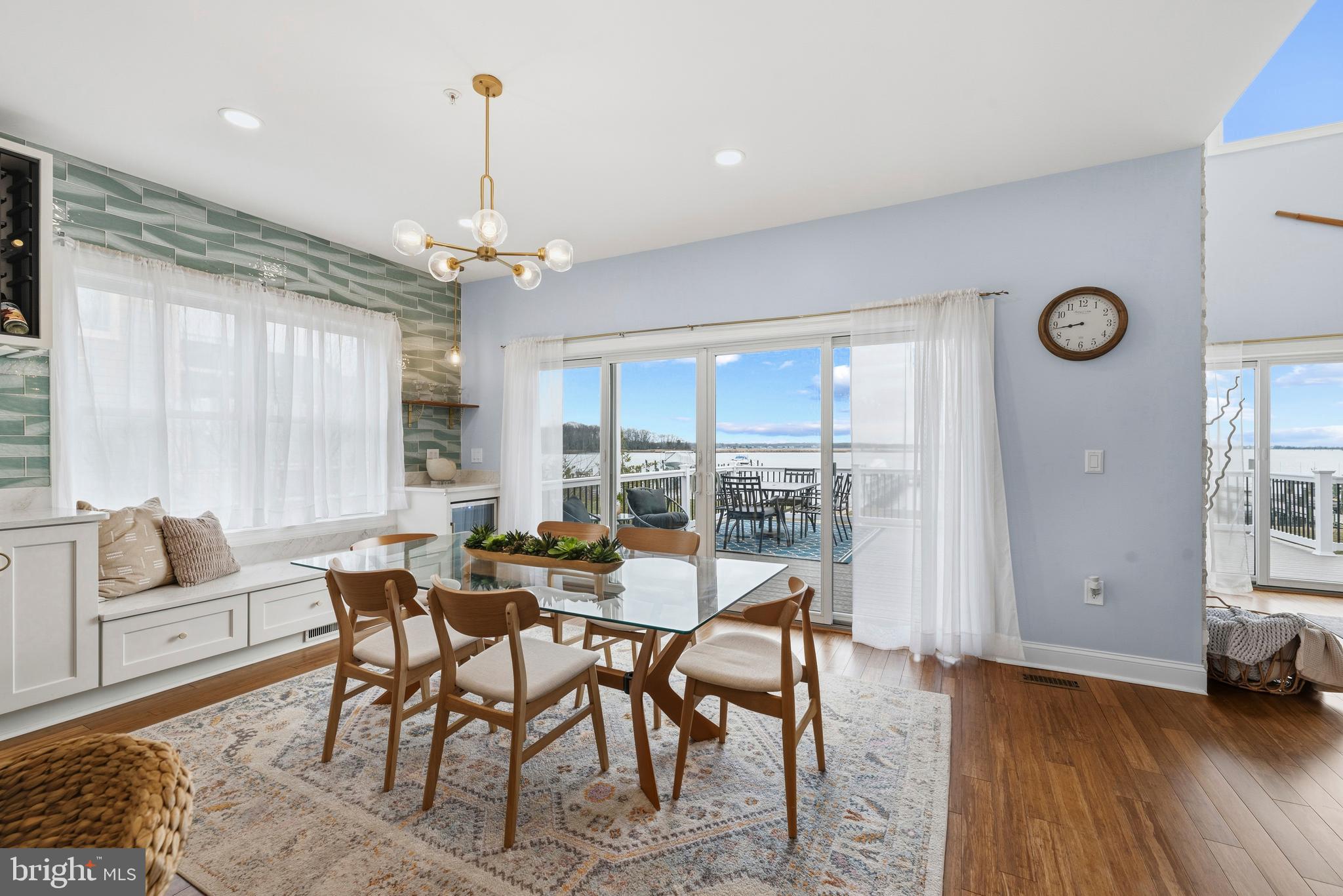 SELBY ON THE BAY - Residential