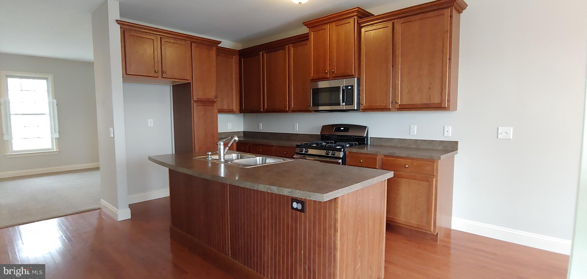 FLORIN HILL - Residential