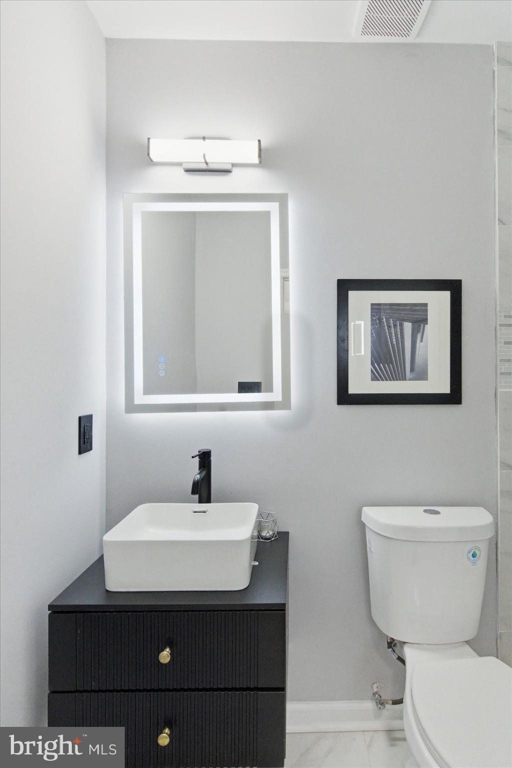 MONDAWMIN - Residential