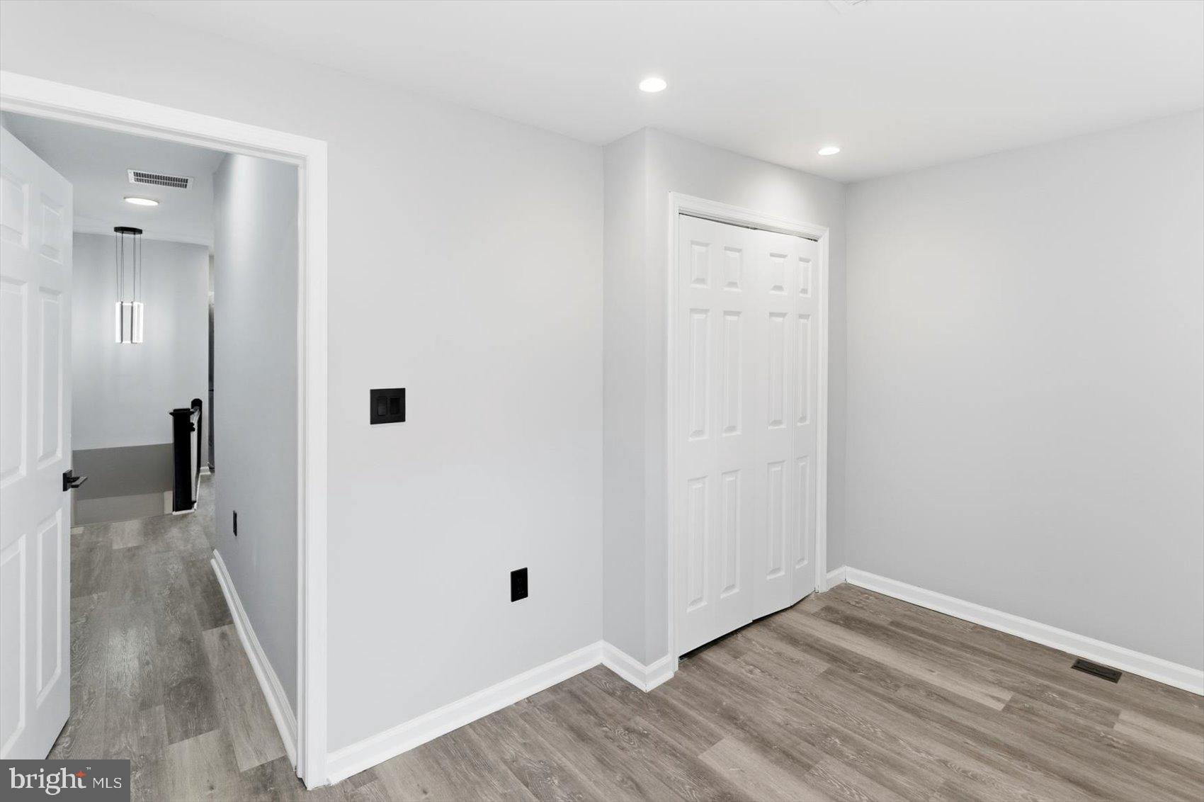 MONDAWMIN - Residential