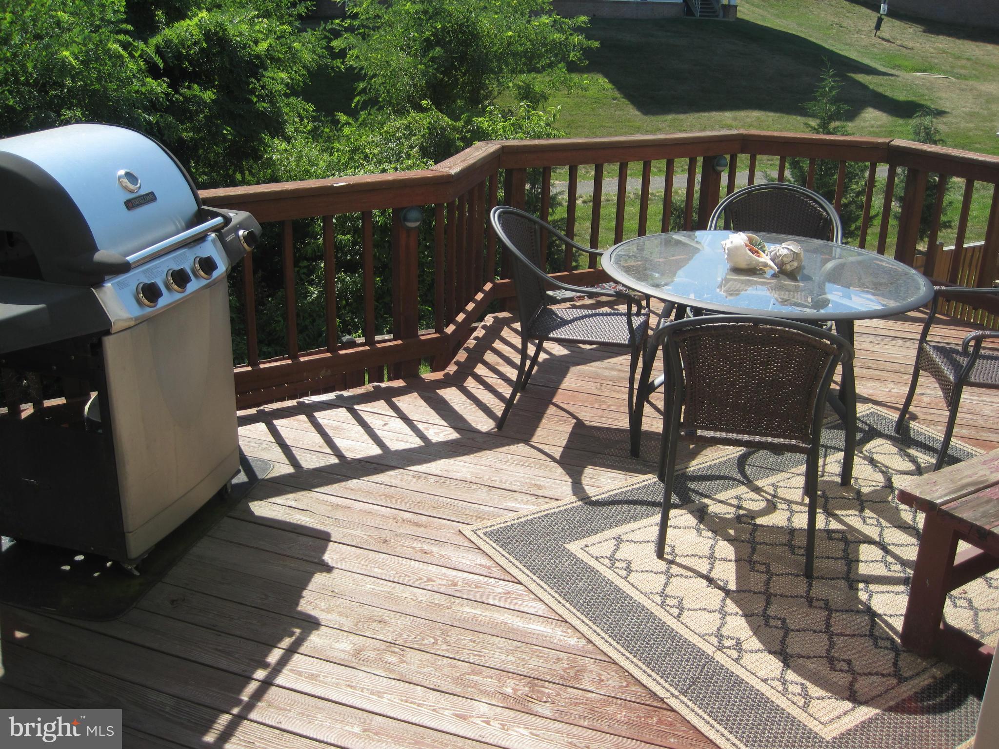 KINGSTOWNE - Residential Lease