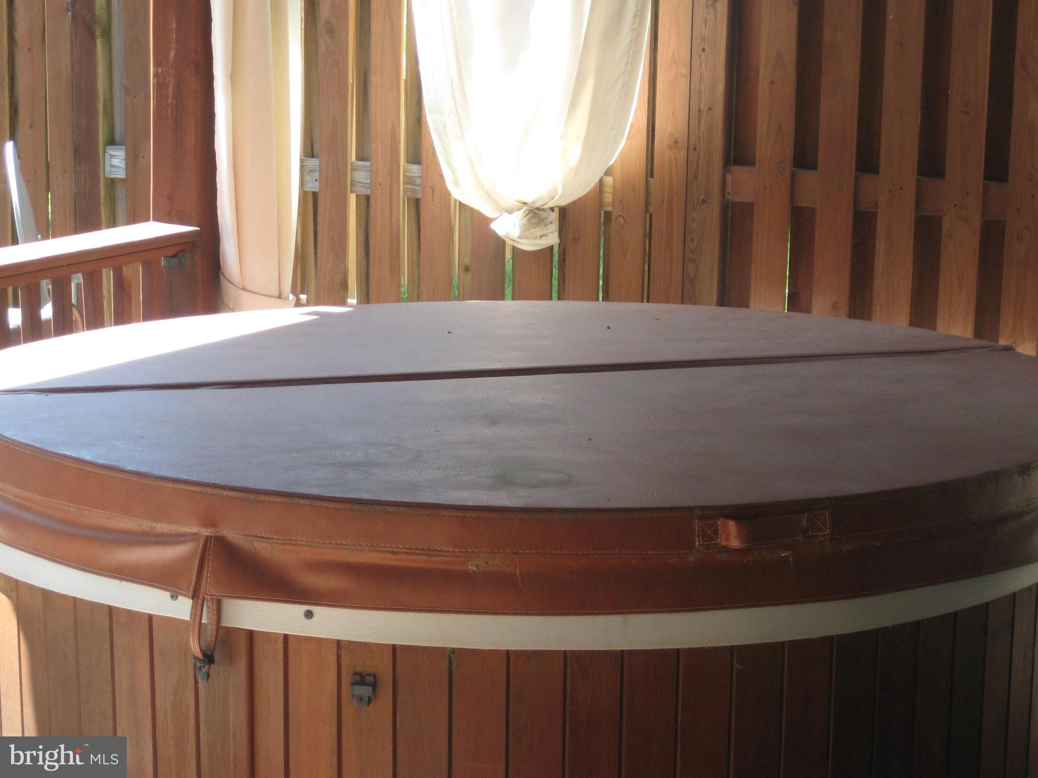 KINGSTOWNE - Residential Lease