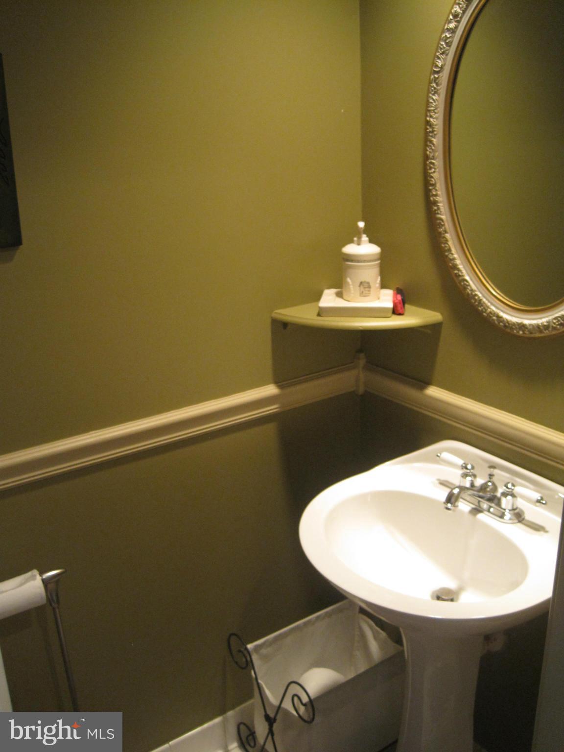 KINGSTOWNE - Residential Lease