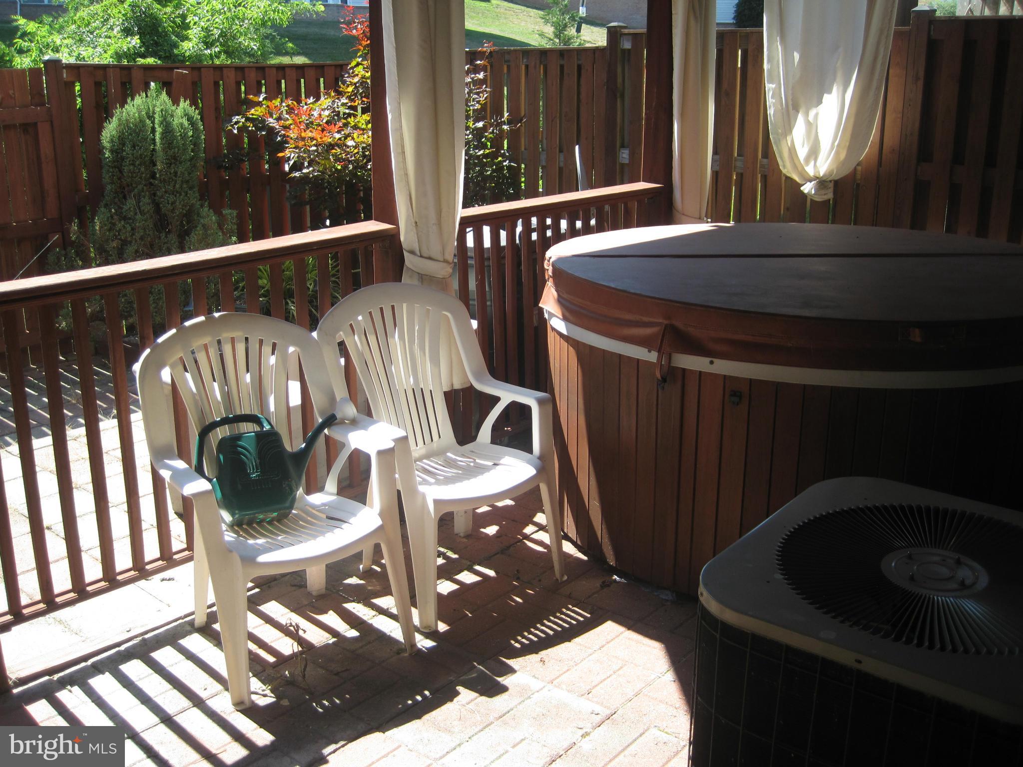 KINGSTOWNE - Residential Lease