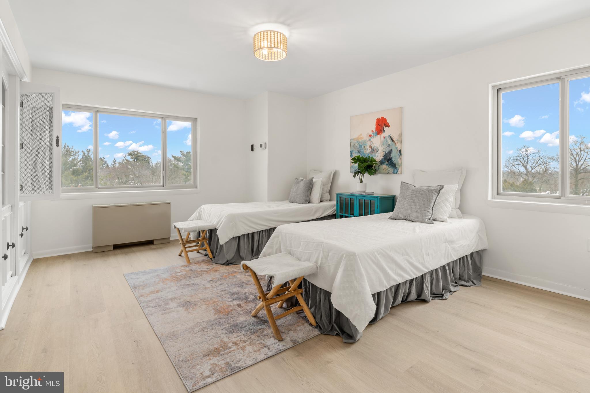 SEVEN MILE - Residential